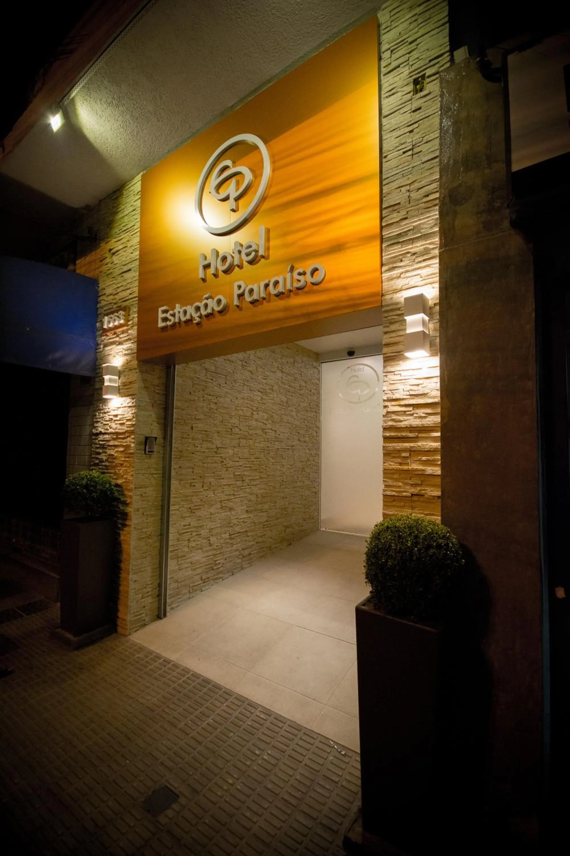 Property logo or sign in Hotel Estação Paraíso - ao lado do Metrô Paraíso e 600m da Av Paulista