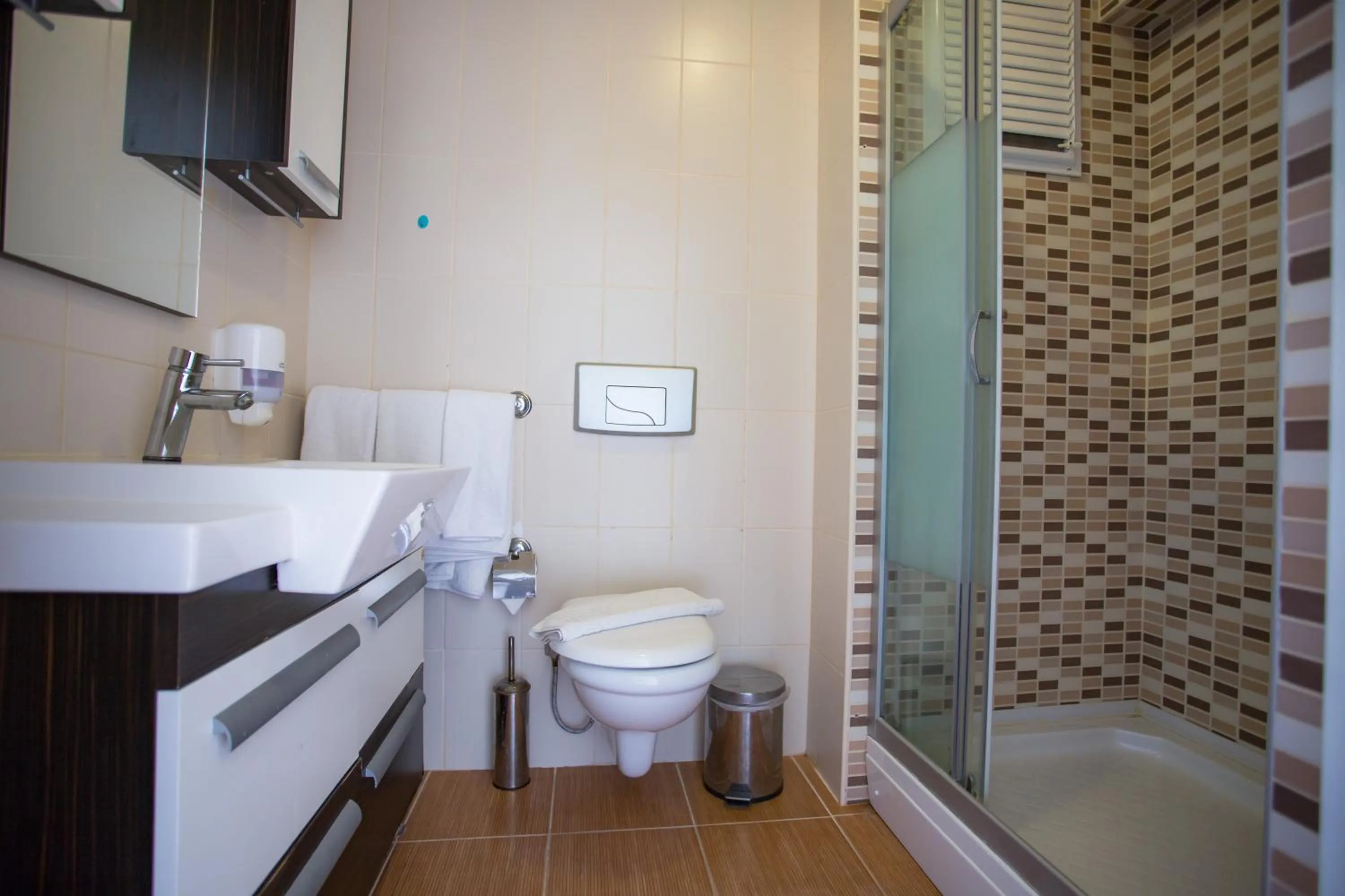 Shower in The One Club Hotel