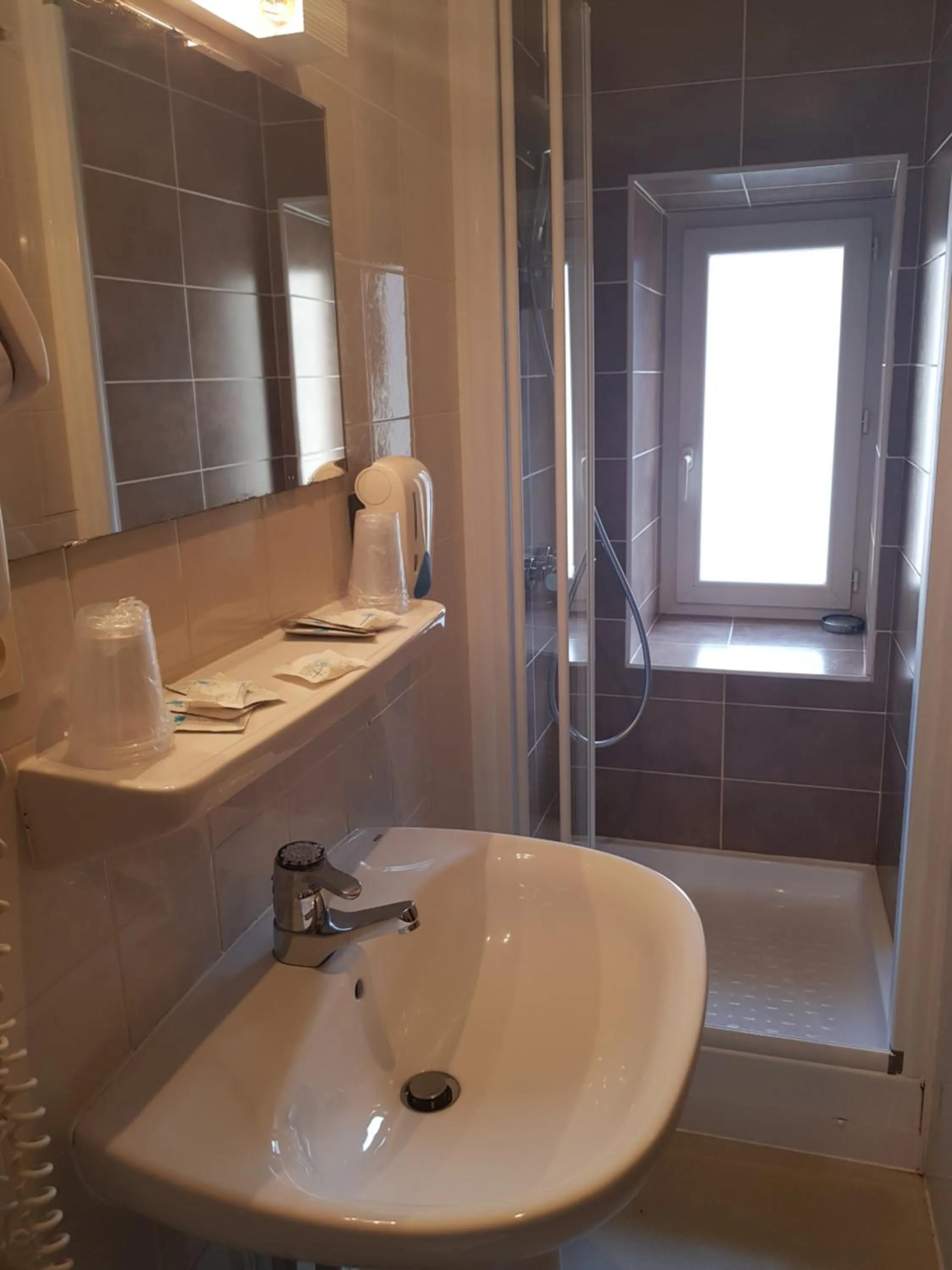 Shower in Hôtel de l'Europe