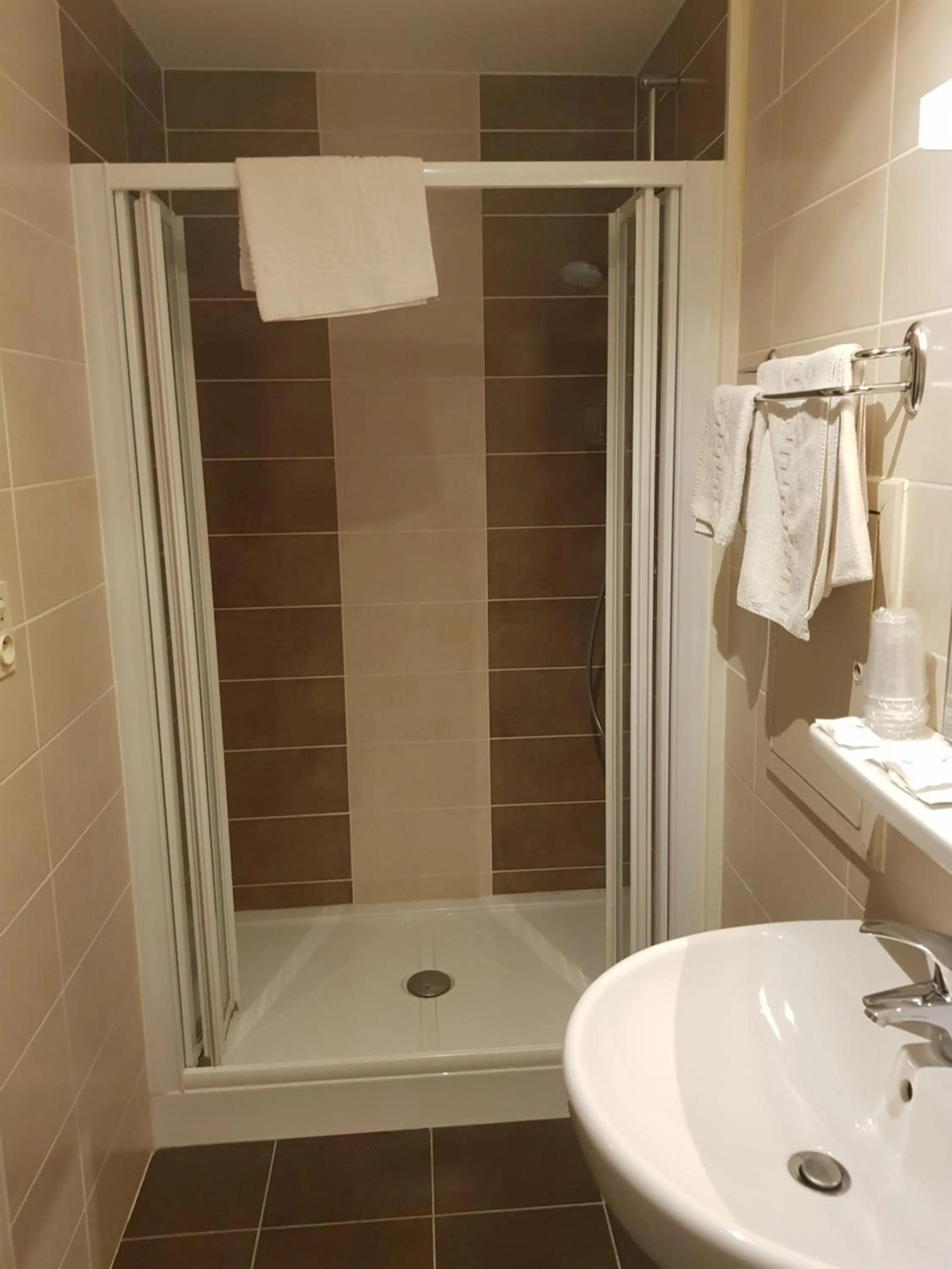 Bathroom in Hôtel de l'Europe