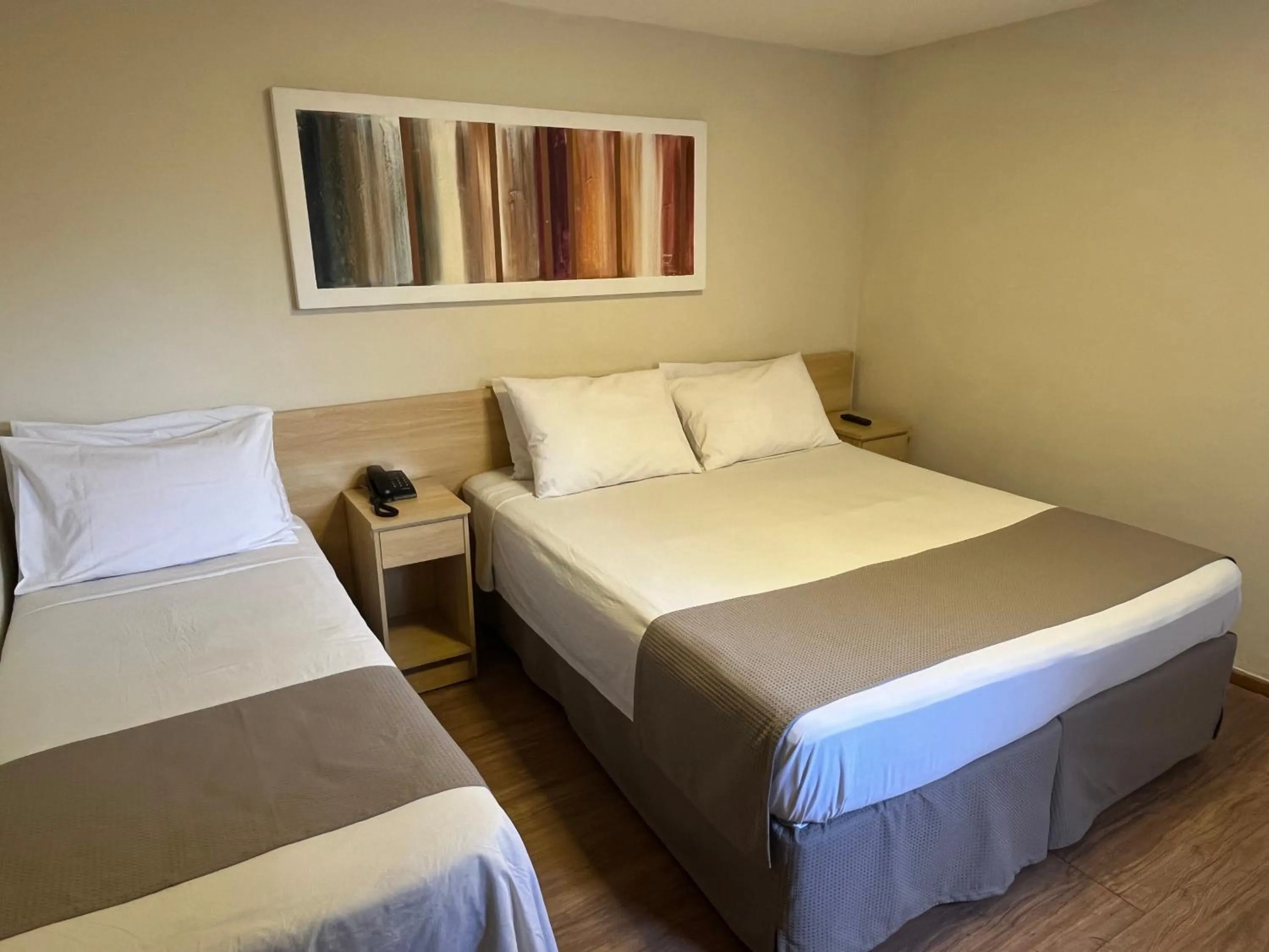 Bedroom, Bed in Hotel Galícia