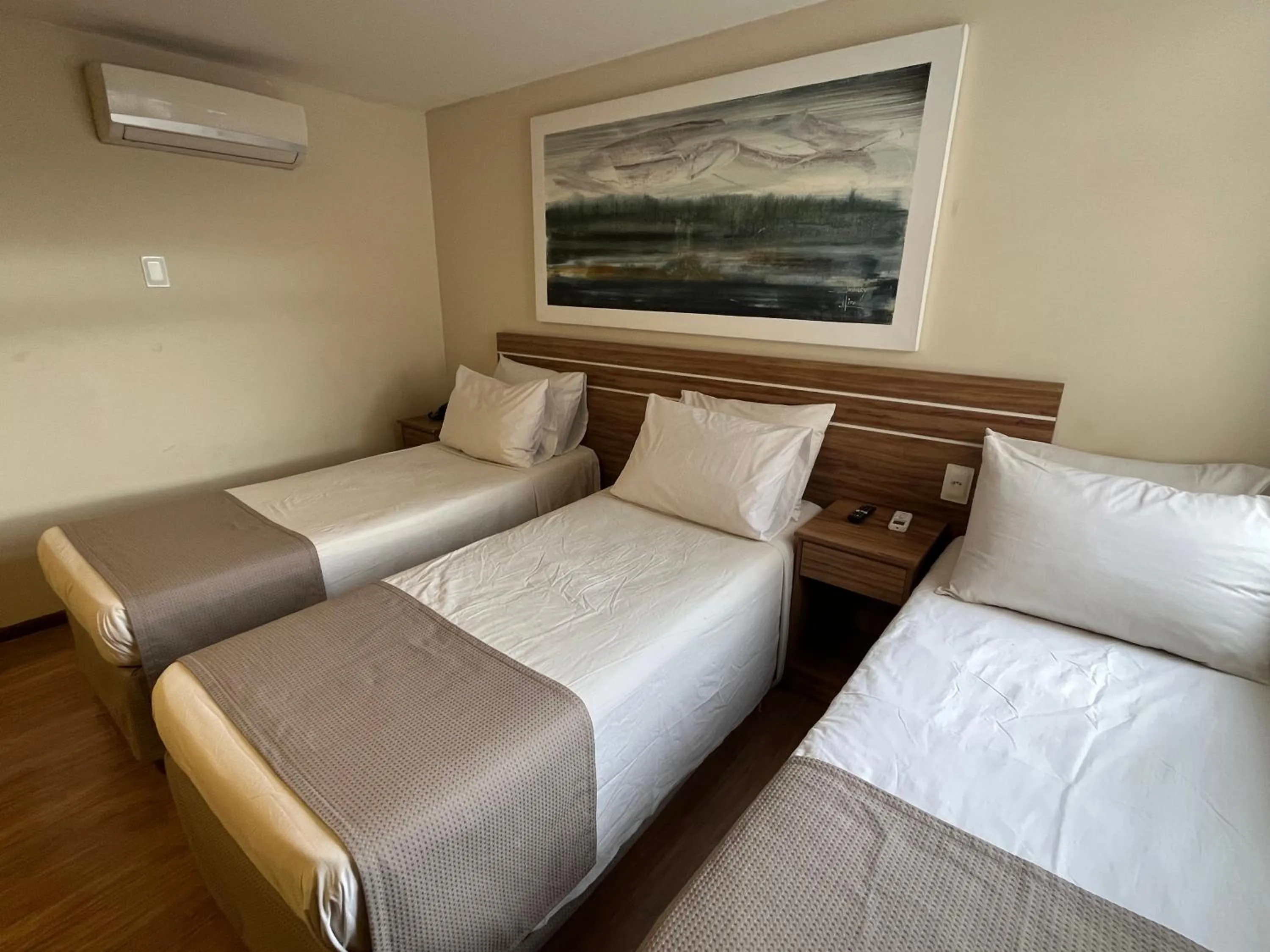 Bedroom, Bed in Hotel Galícia