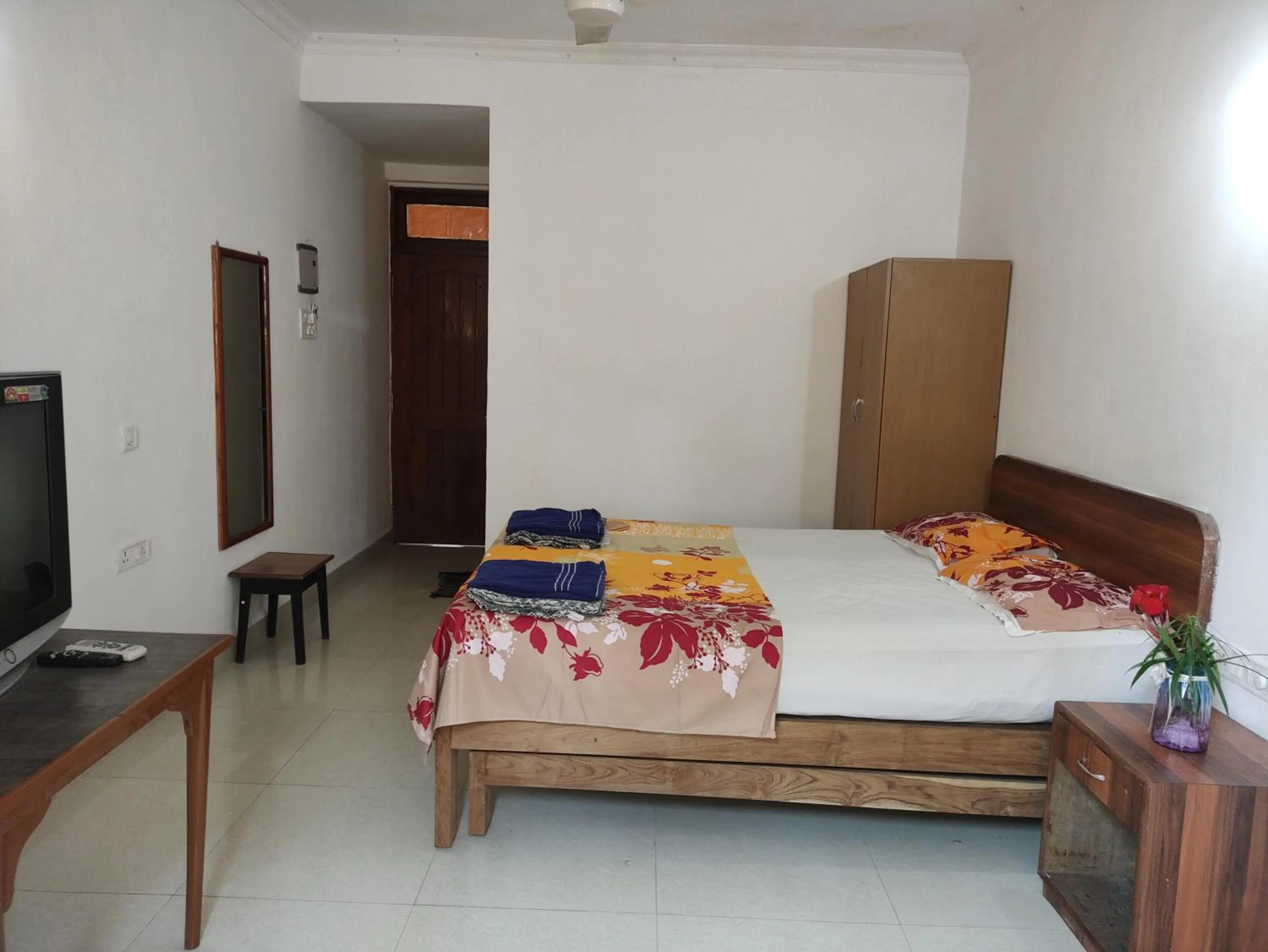 Bed in Hotel Kismat Mahal