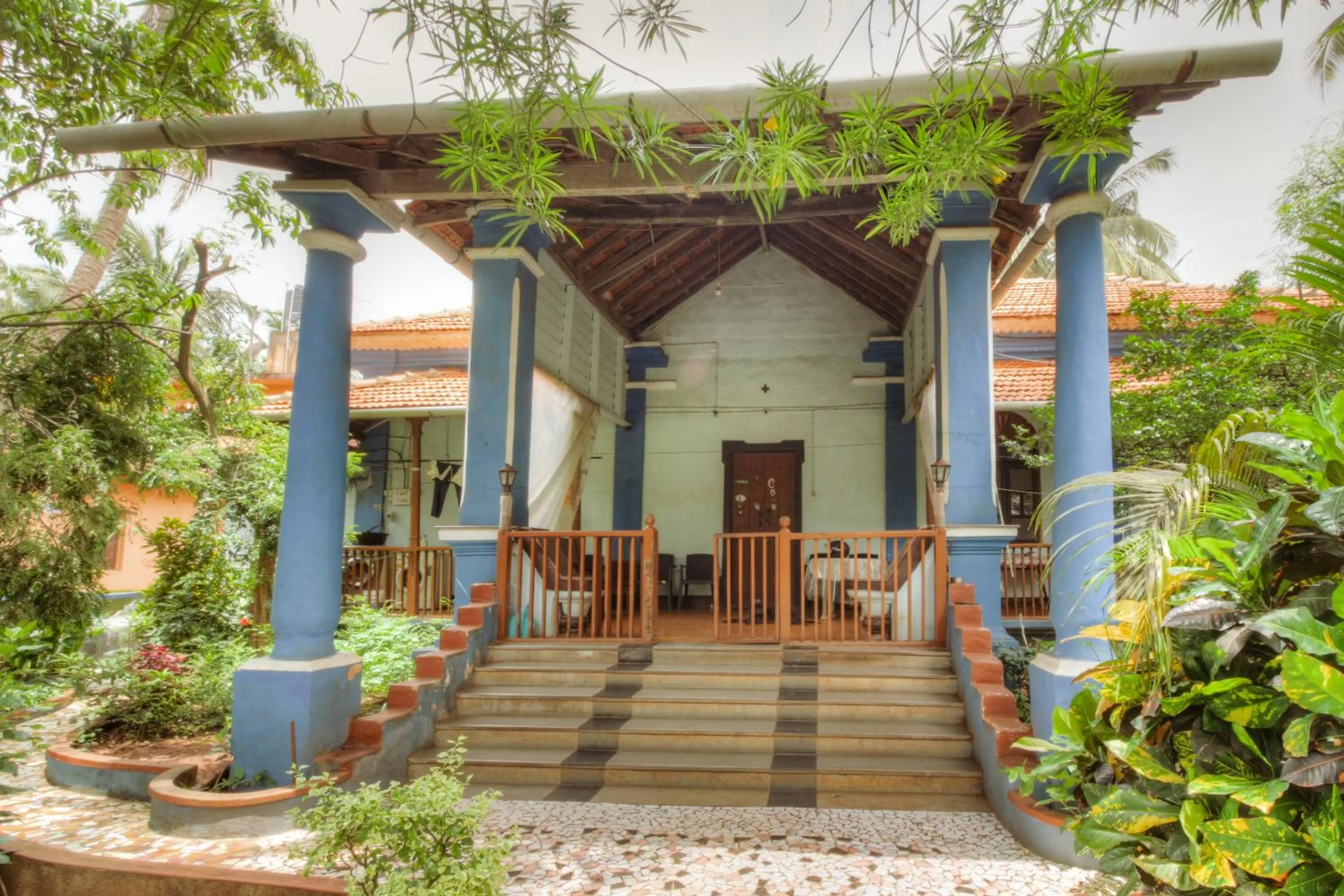 Facade/entrance in Hotel Kismat Mahal