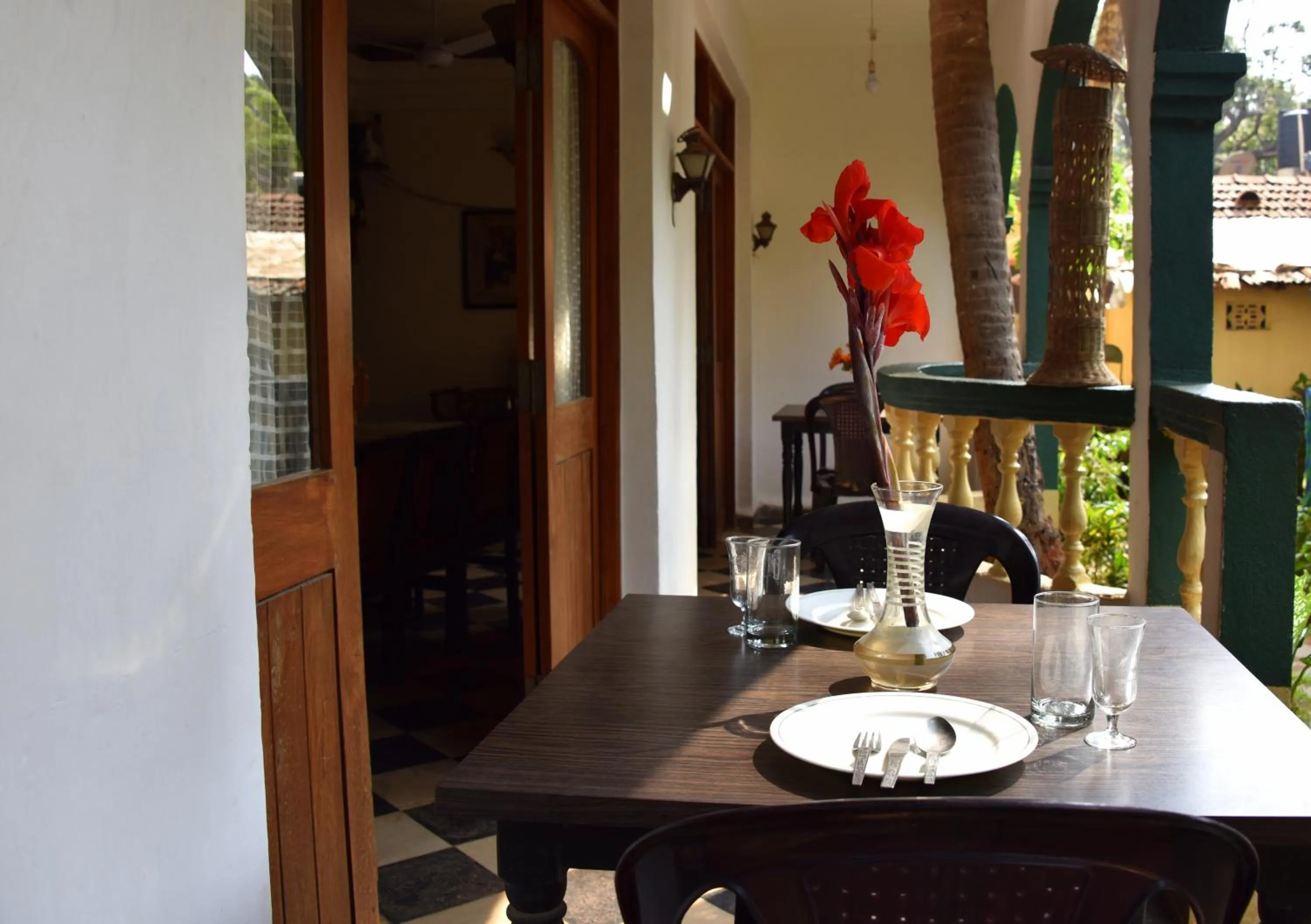 Restaurant/places to eat in Hotel Kismat Mahal