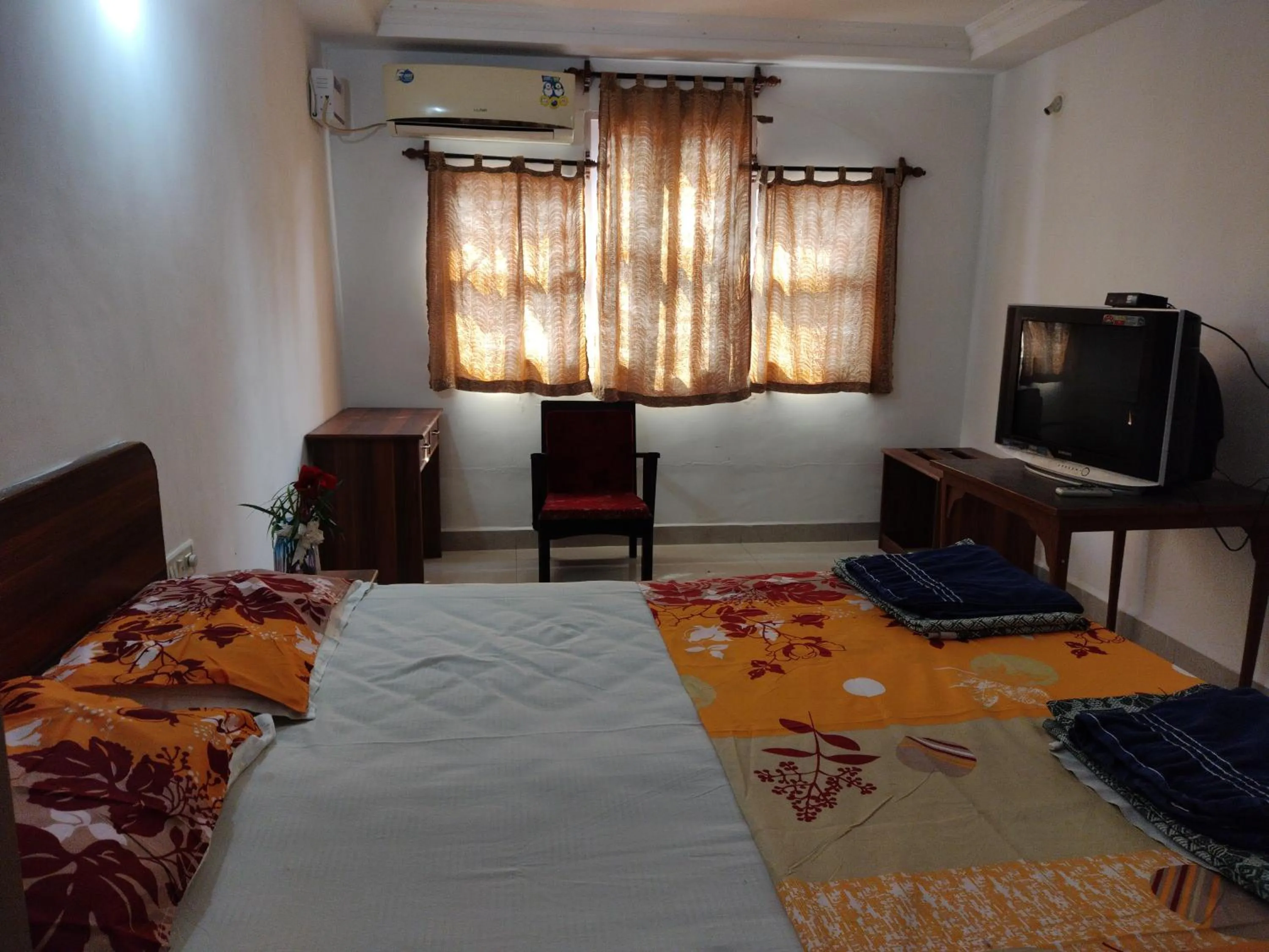 Bed in Hotel Kismat Mahal