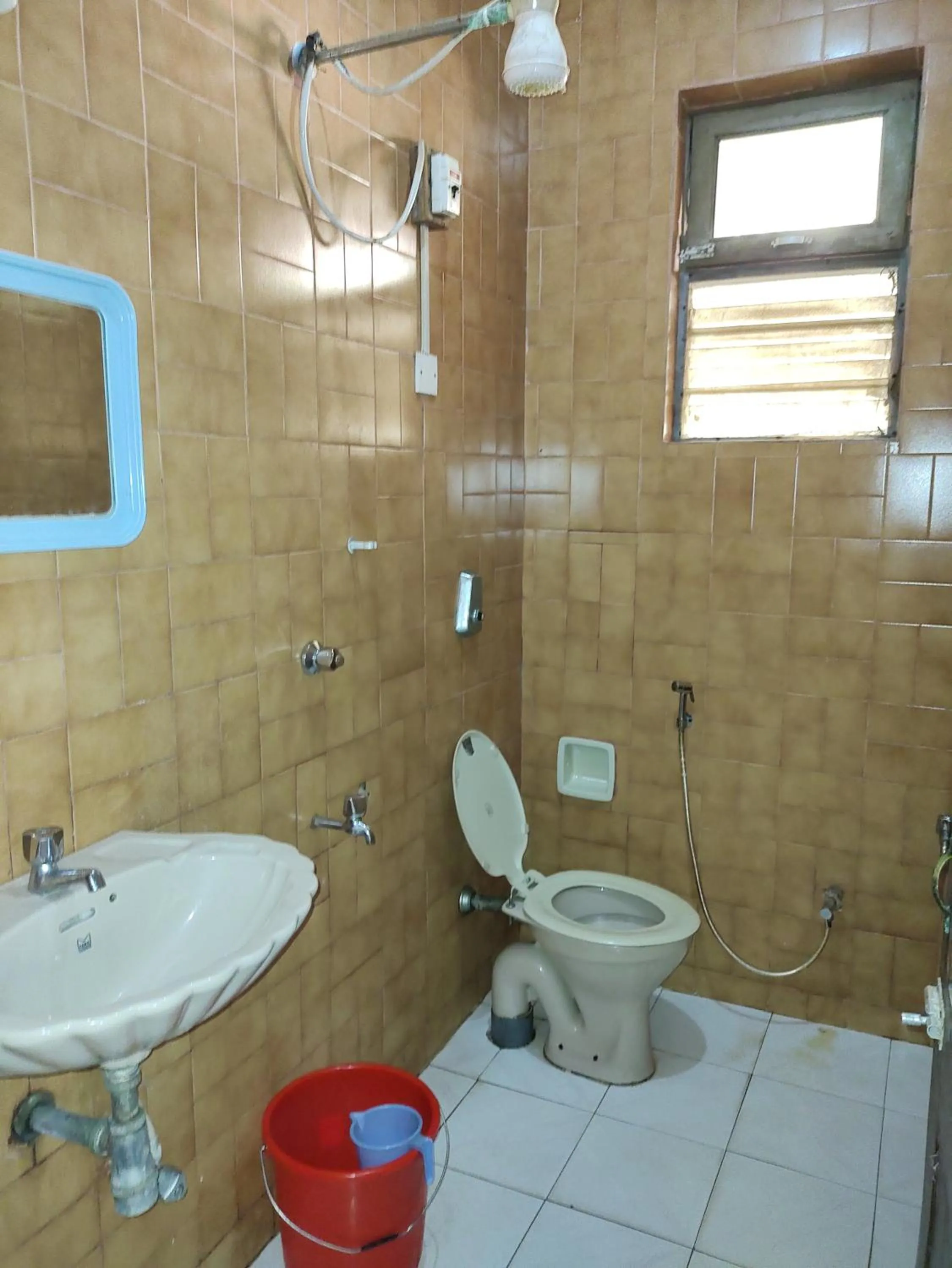 Bathroom in Hotel Kismat Mahal