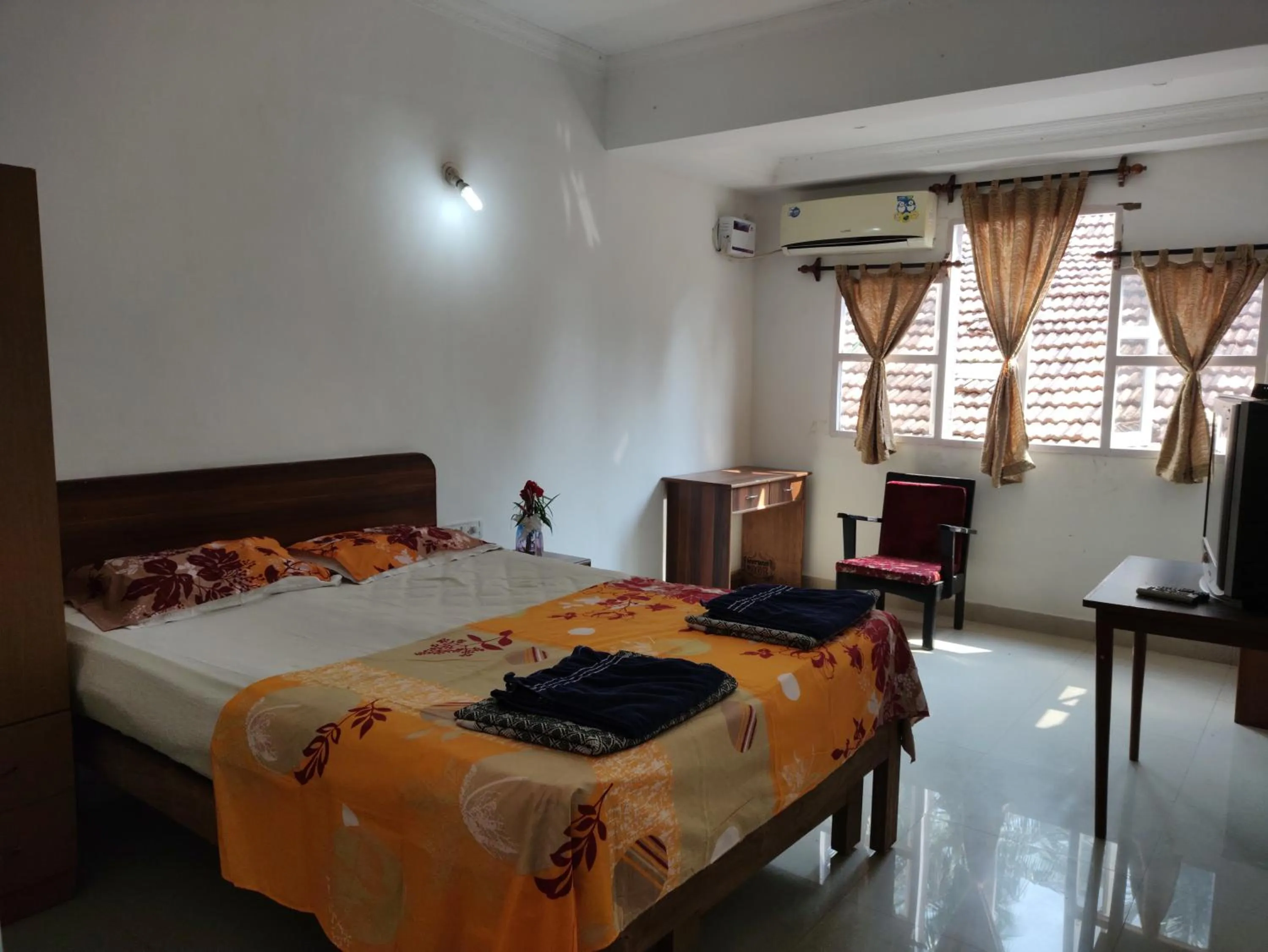 Bed in Hotel Kismat Mahal