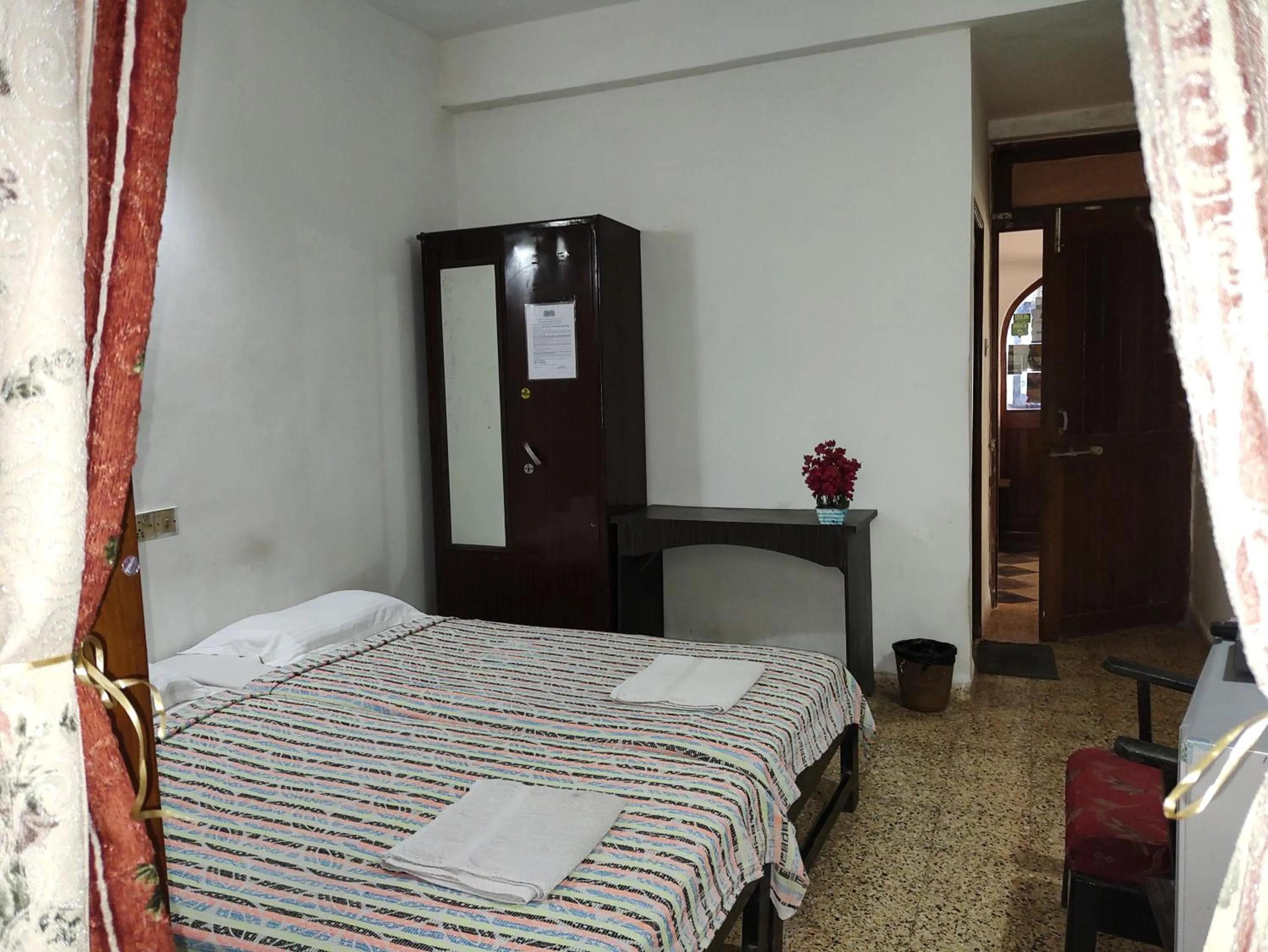 Bed in Hotel Kismat Mahal