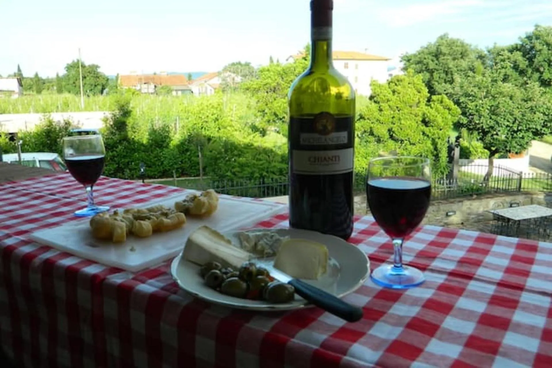 Patio in Cappannelle Country House Tuscany