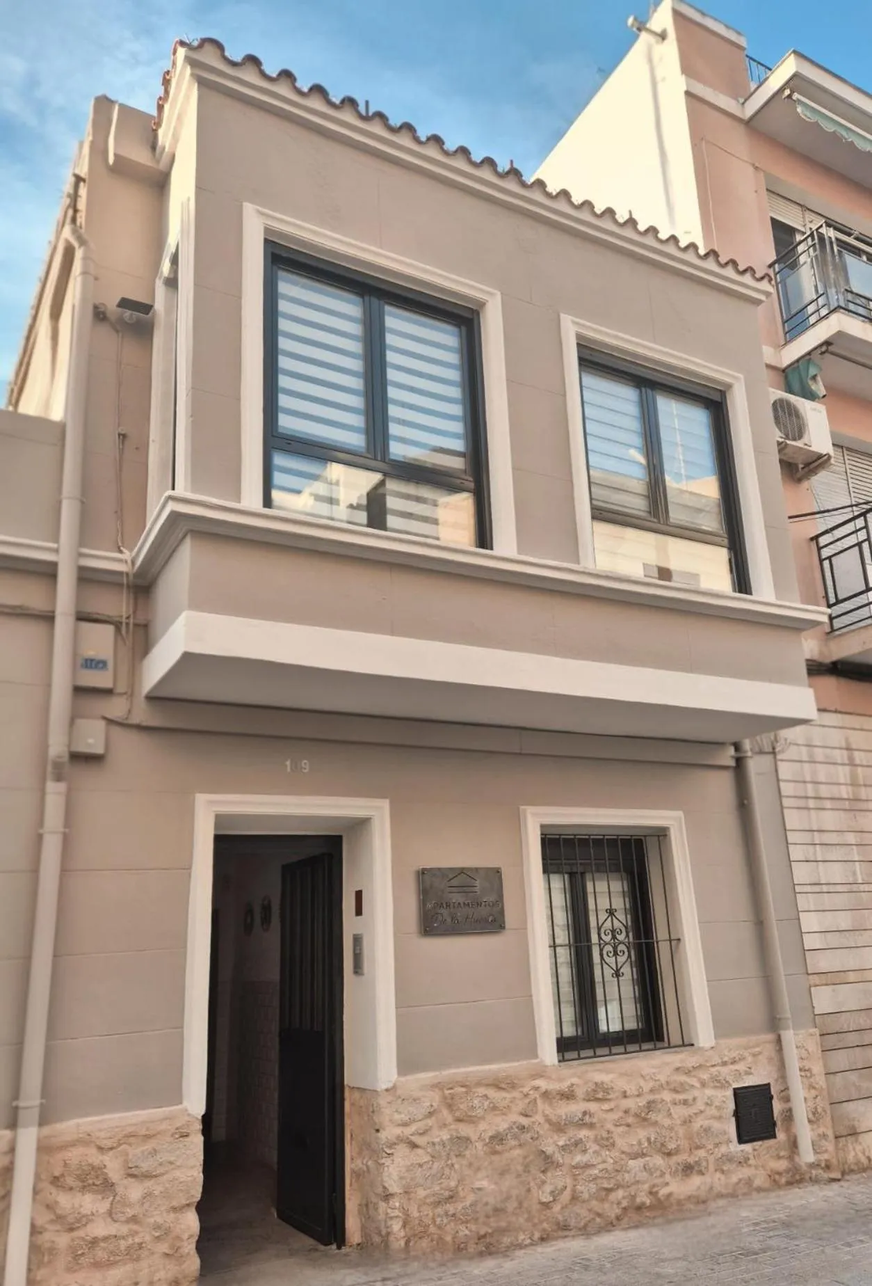 Property building in Apartamentos de la Huerta