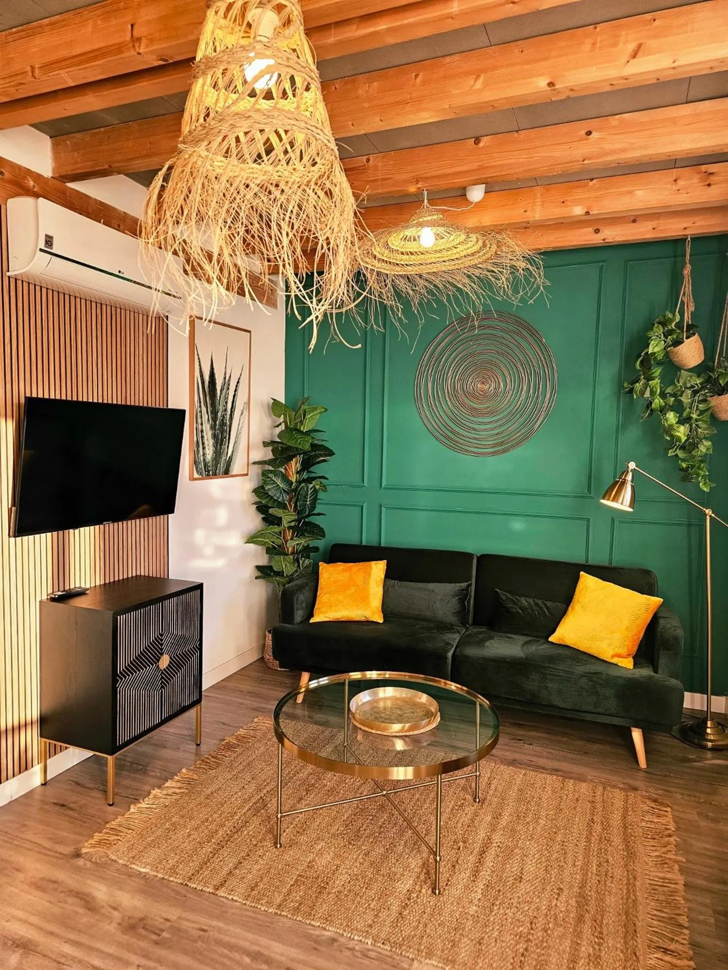 TV and multimedia in Apartamentos de la Huerta