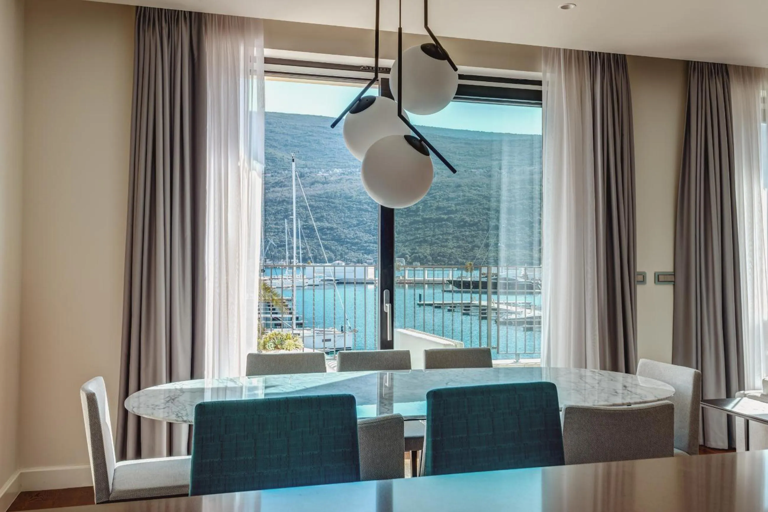 Dining area in Portonovi Resort