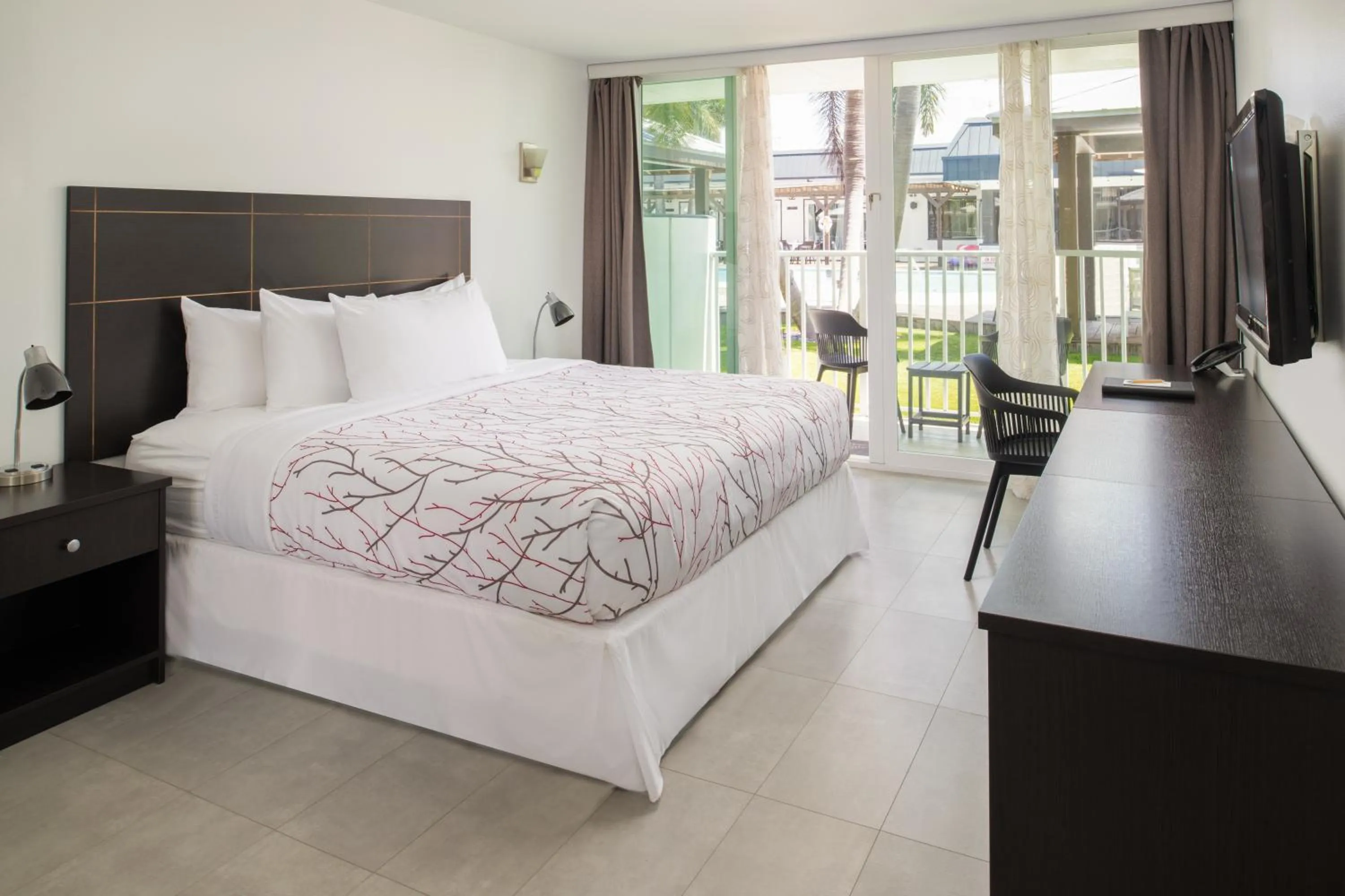 Bedroom, Bed in Casey Key Resorts - Mainland