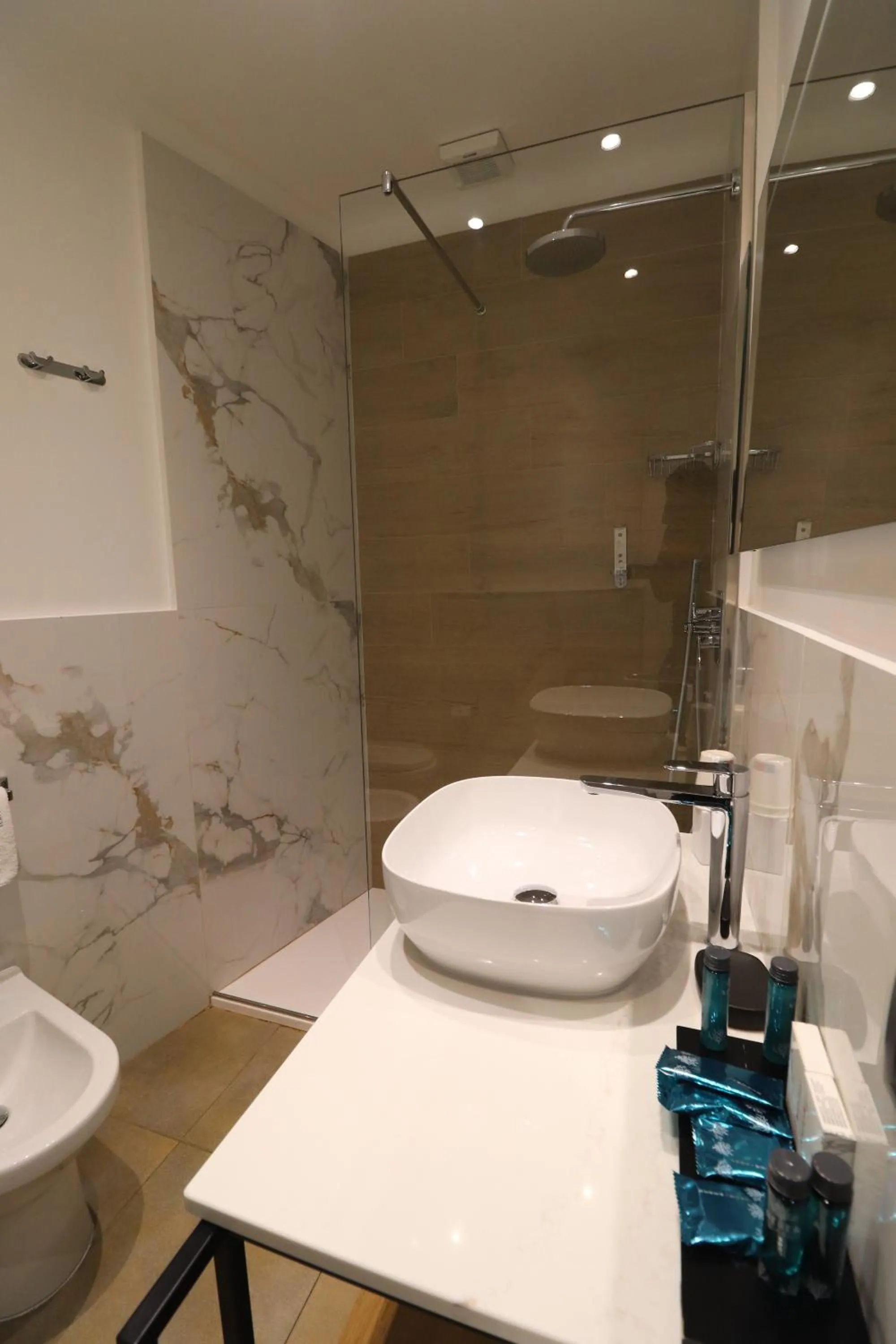 Toilet in Delle Vittorie Luxury Rooms&Suites