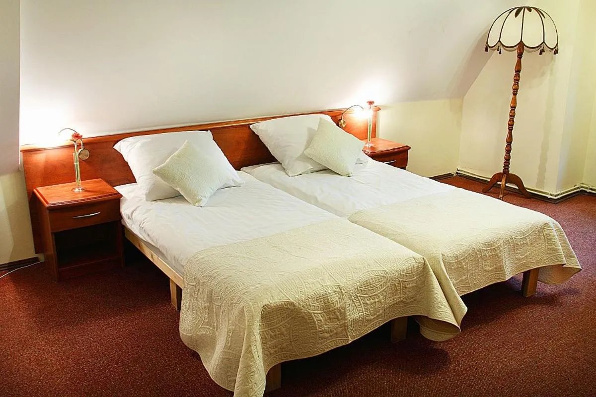 Bed in Hotel Przy Oślej Bramie - Zamek Książ