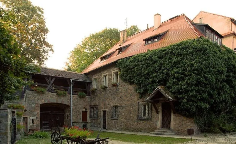 Property building in Hotel Przy Oślej Bramie - Zamek Książ