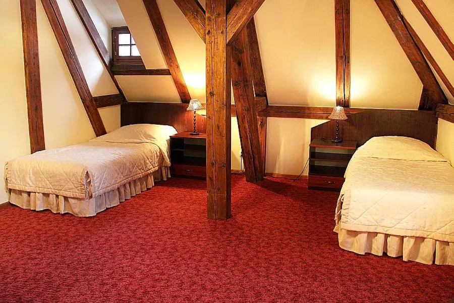 Bed in Hotel Przy Oślej Bramie - Zamek Książ