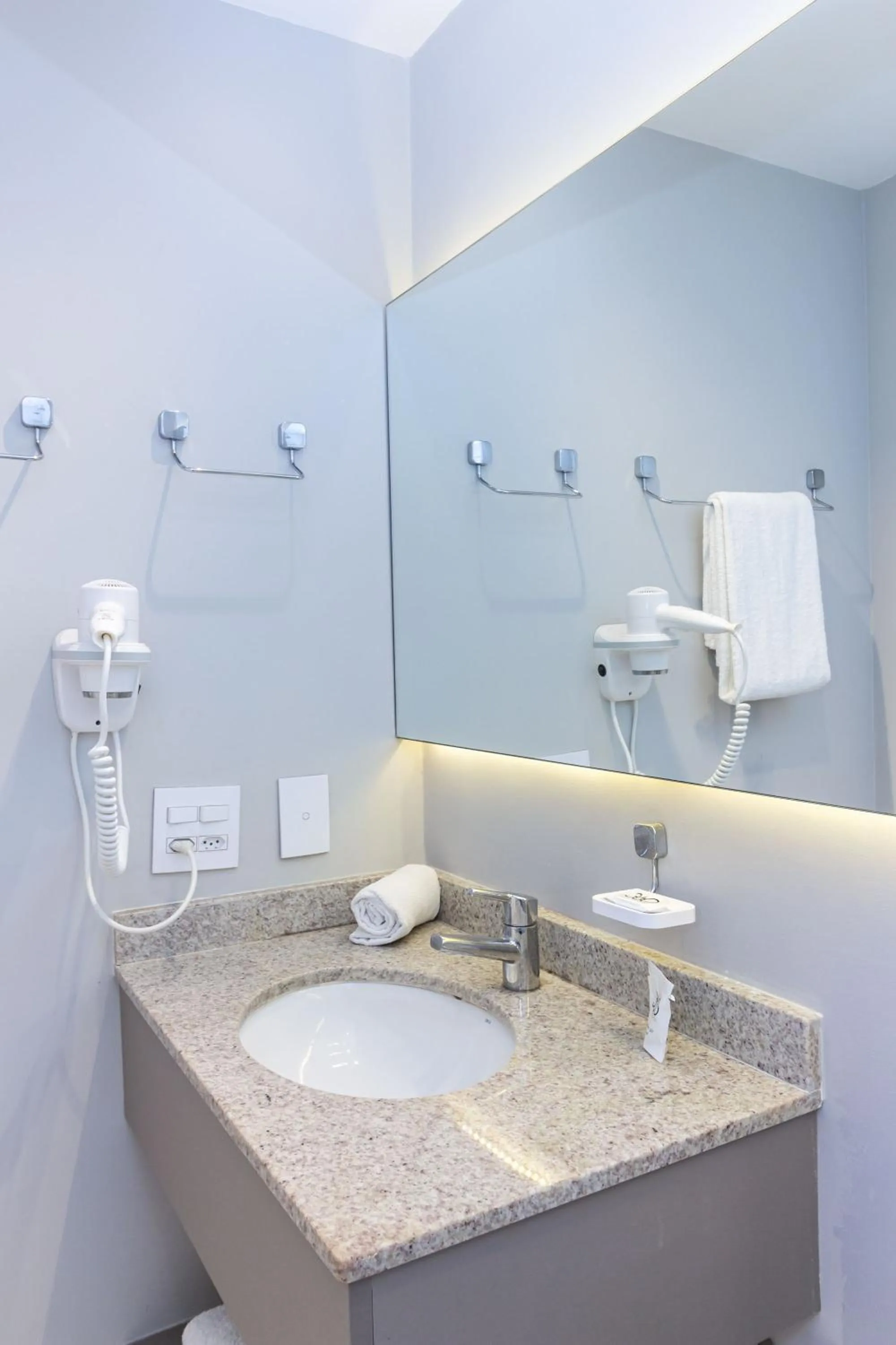 Bathroom in 360 Suítes Sé