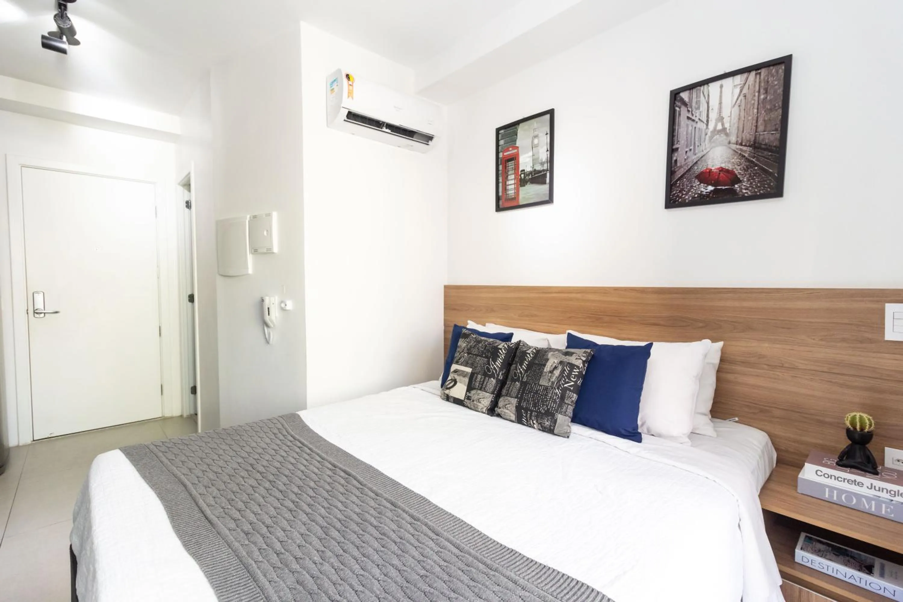 Photo of the whole room, Bed in 360 Suítes Sé