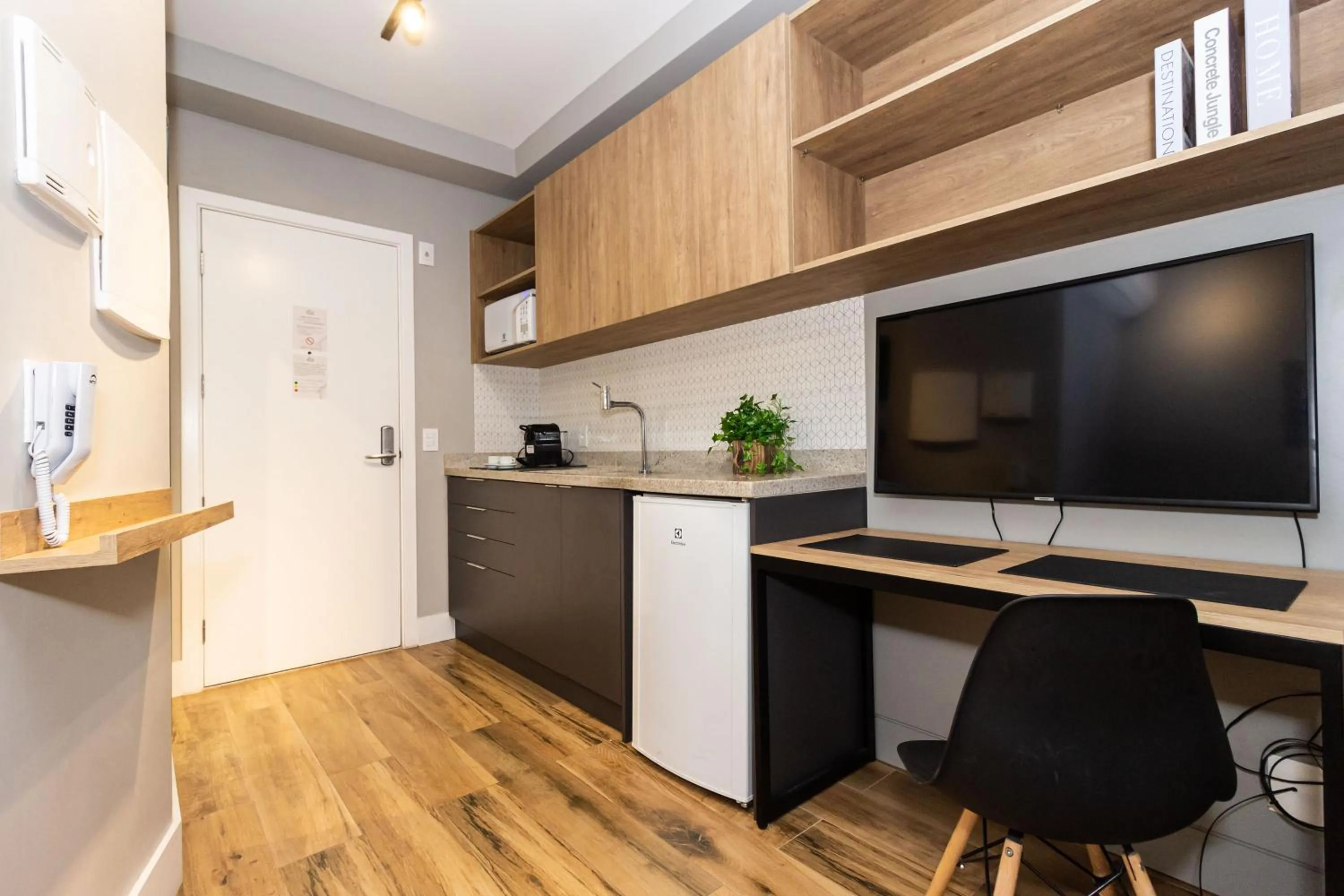 Kitchen or kitchenette in 360 Suítes Sé