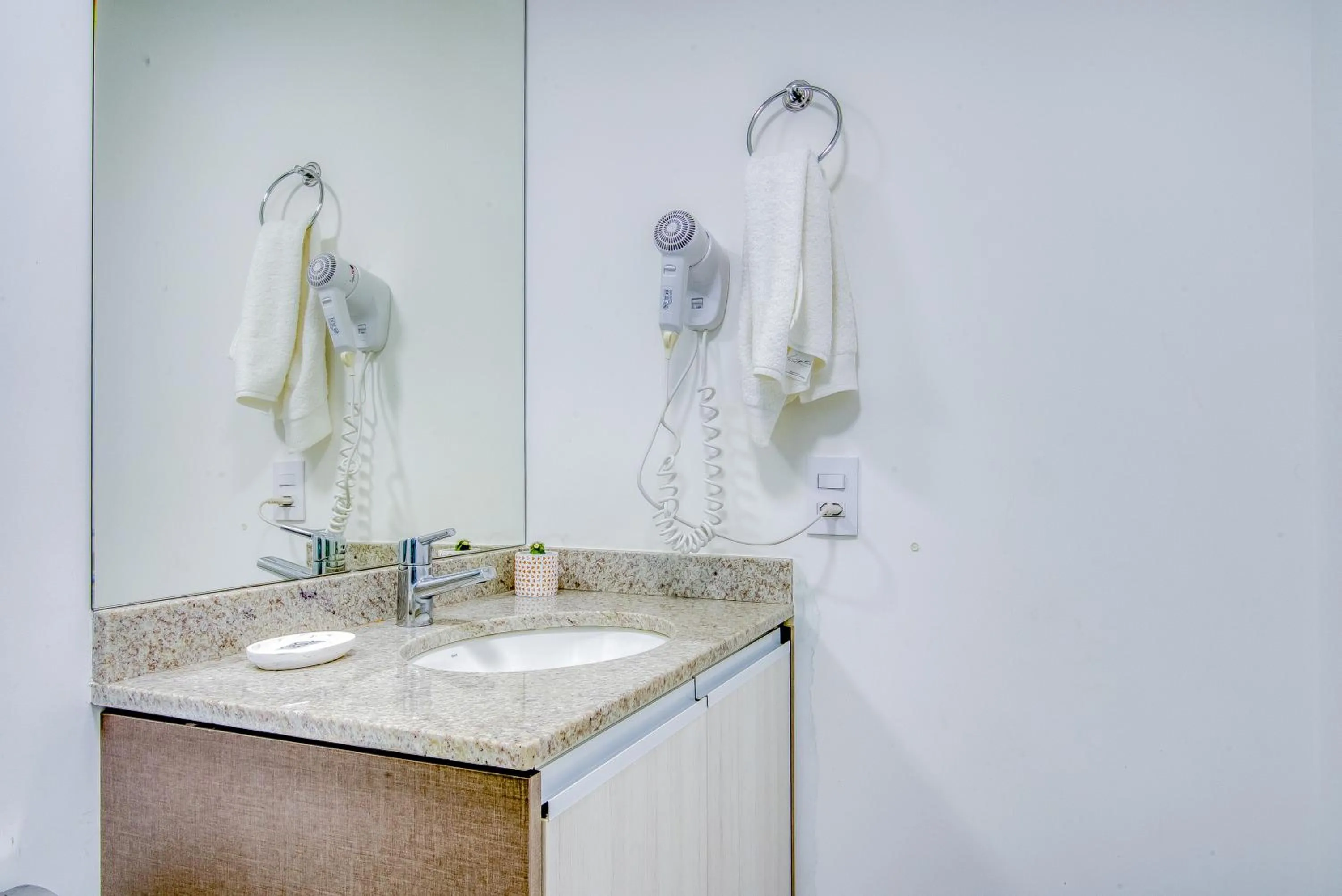 Bathroom in 360 Suítes Sé