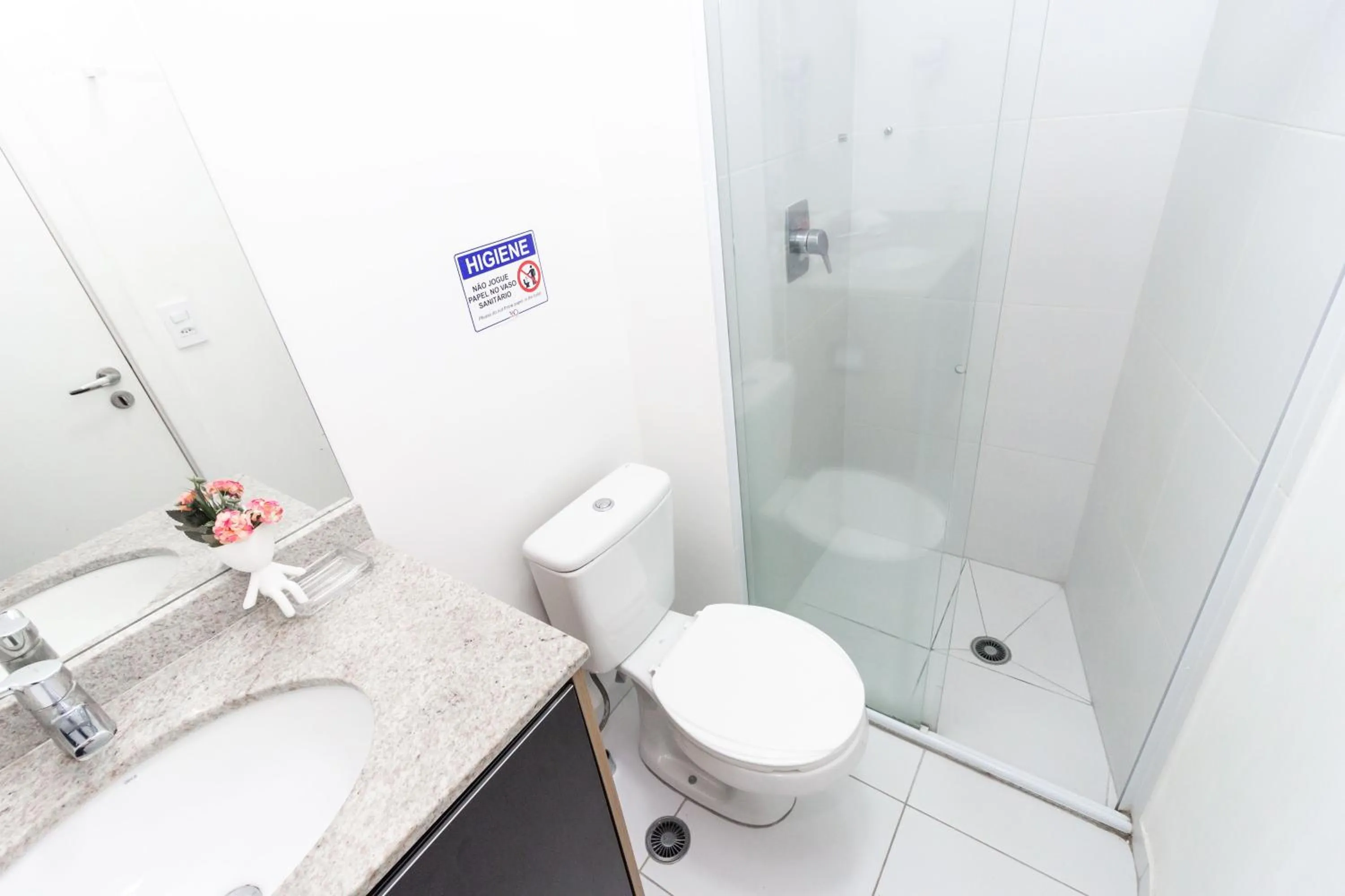 Bathroom in 360 Suítes Sé