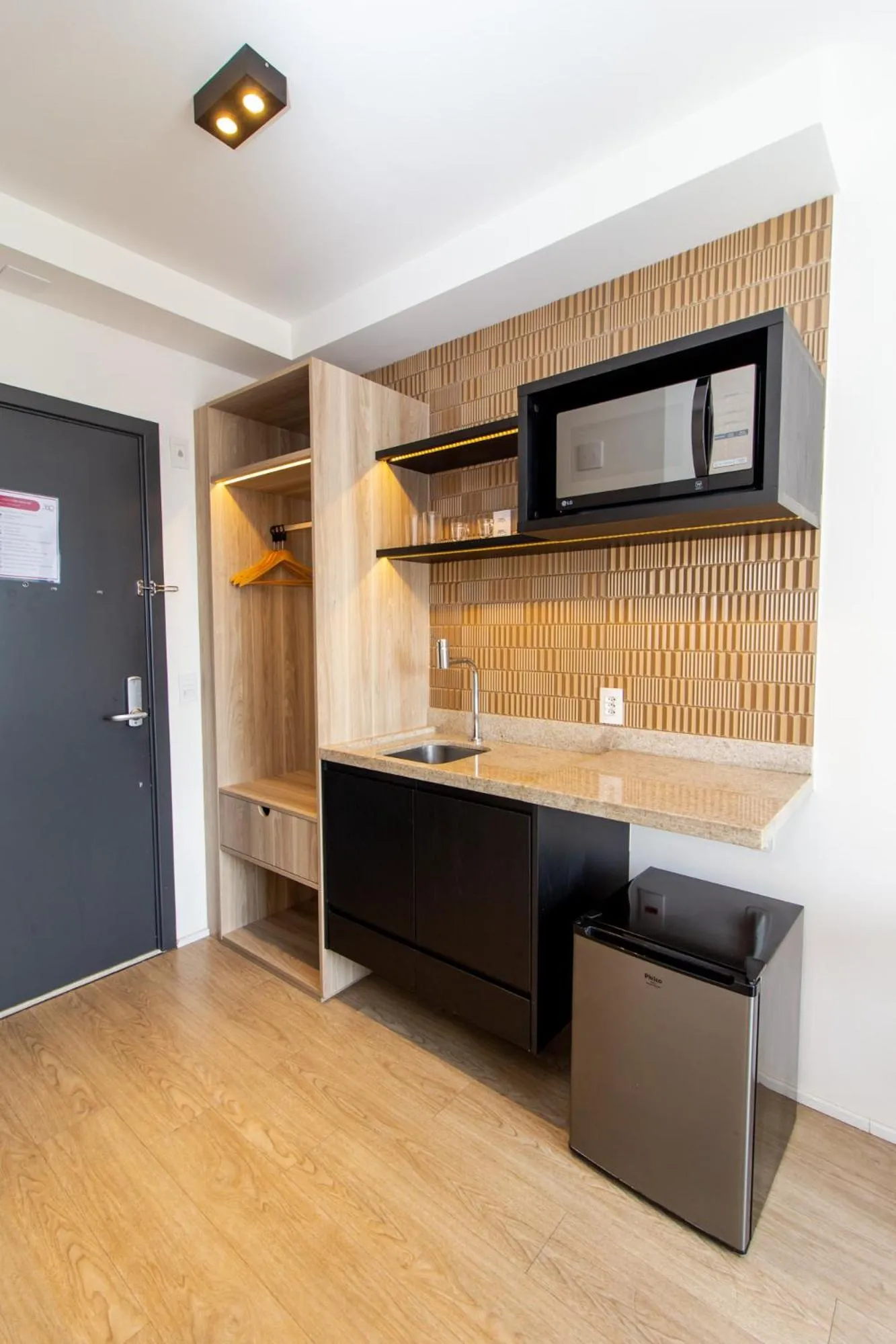 Kitchen or kitchenette in 360 Suítes Sé