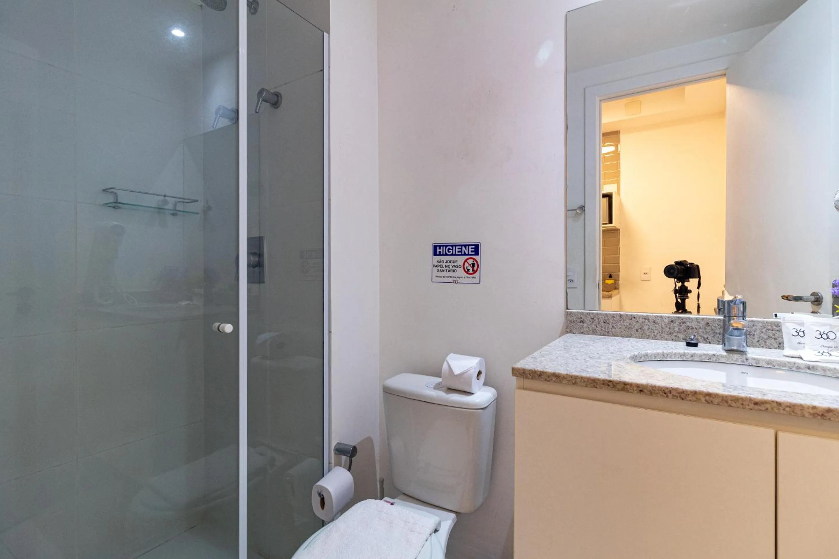 Bathroom in 360 Suítes Sé