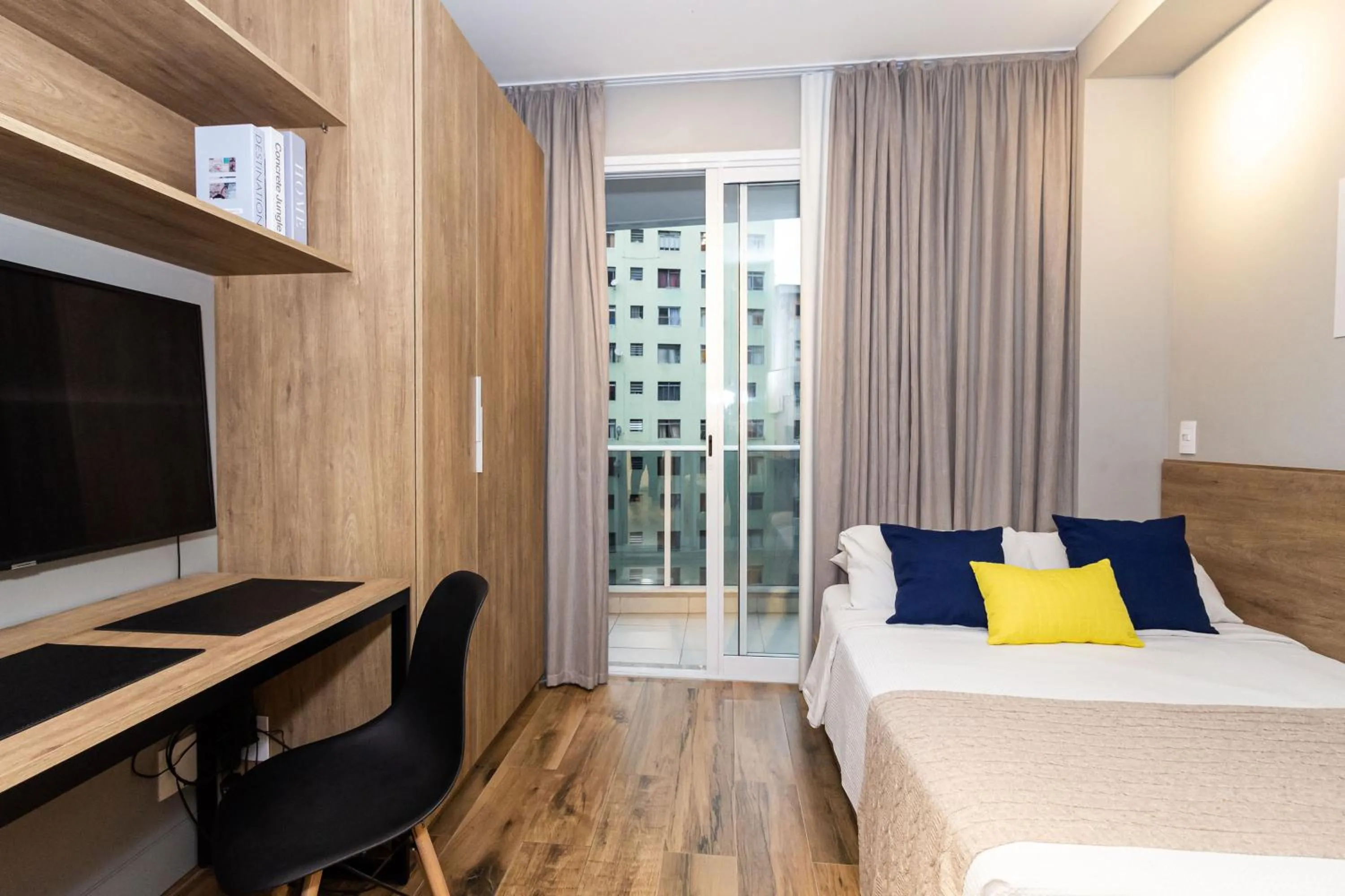 Photo of the whole room, Bed in 360 Suítes Sé