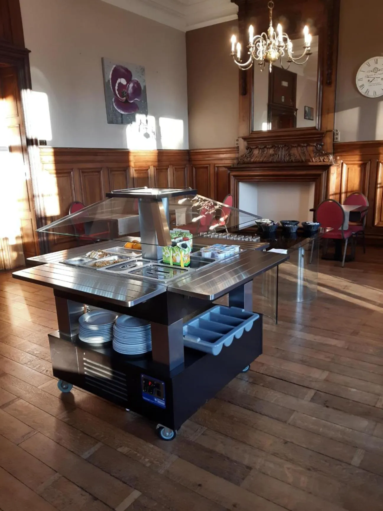 Breakfast in Domaine Du Chateau De La Neuville