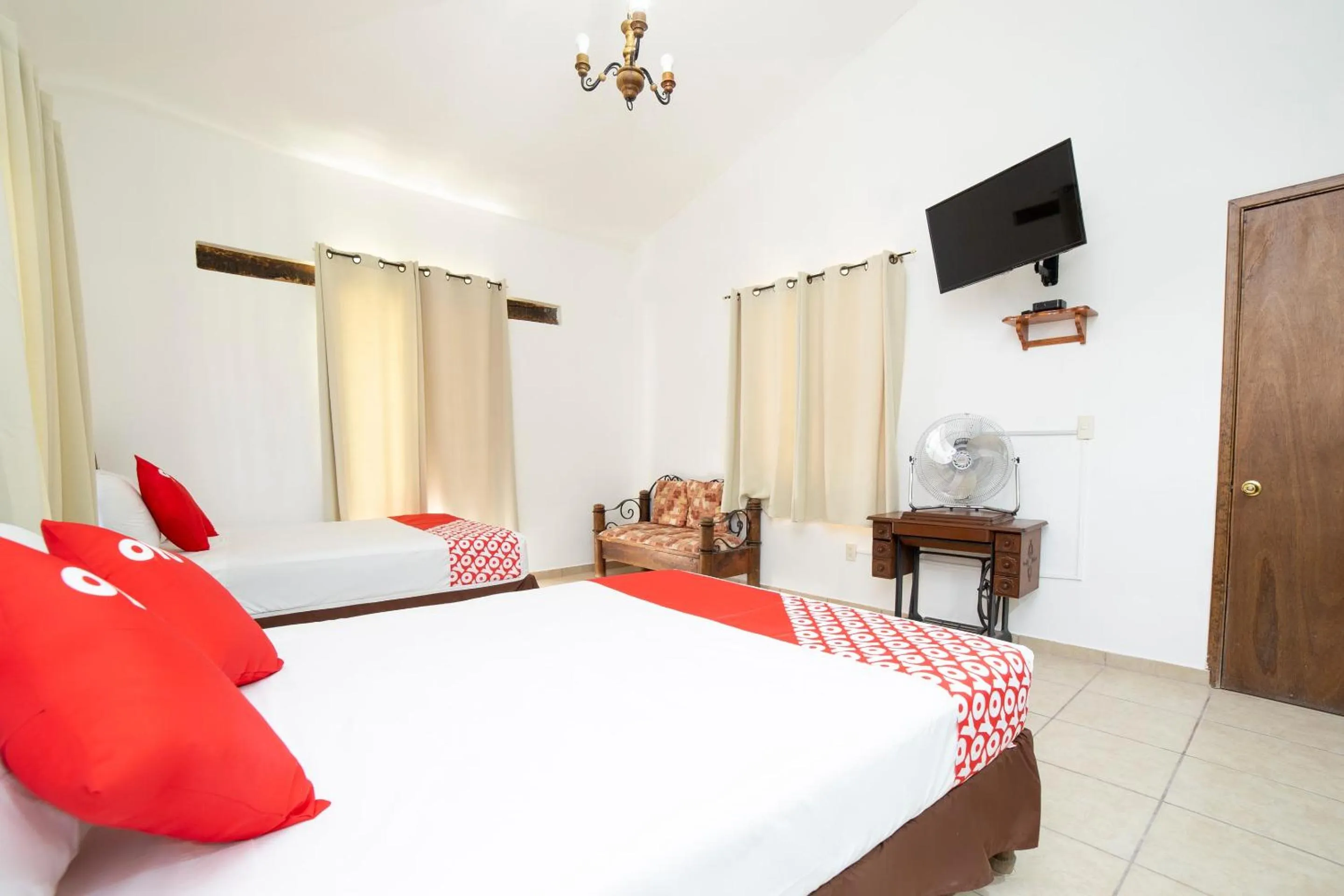 Bedroom, Bed in Hotel Villas De San Miguel Media Luna