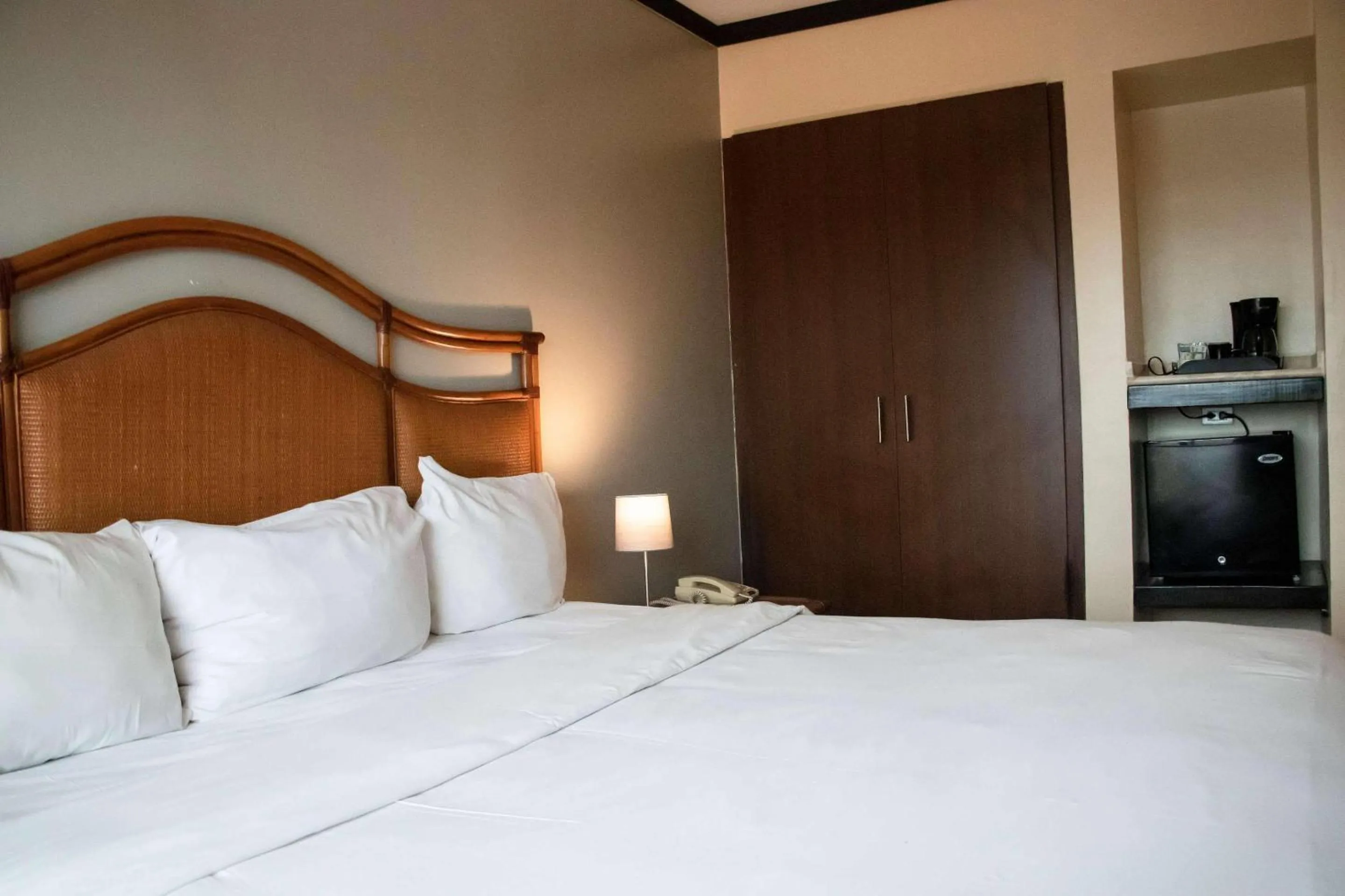 Bedroom, Bed in Radisson Colon 2,000 Hotel & Casino