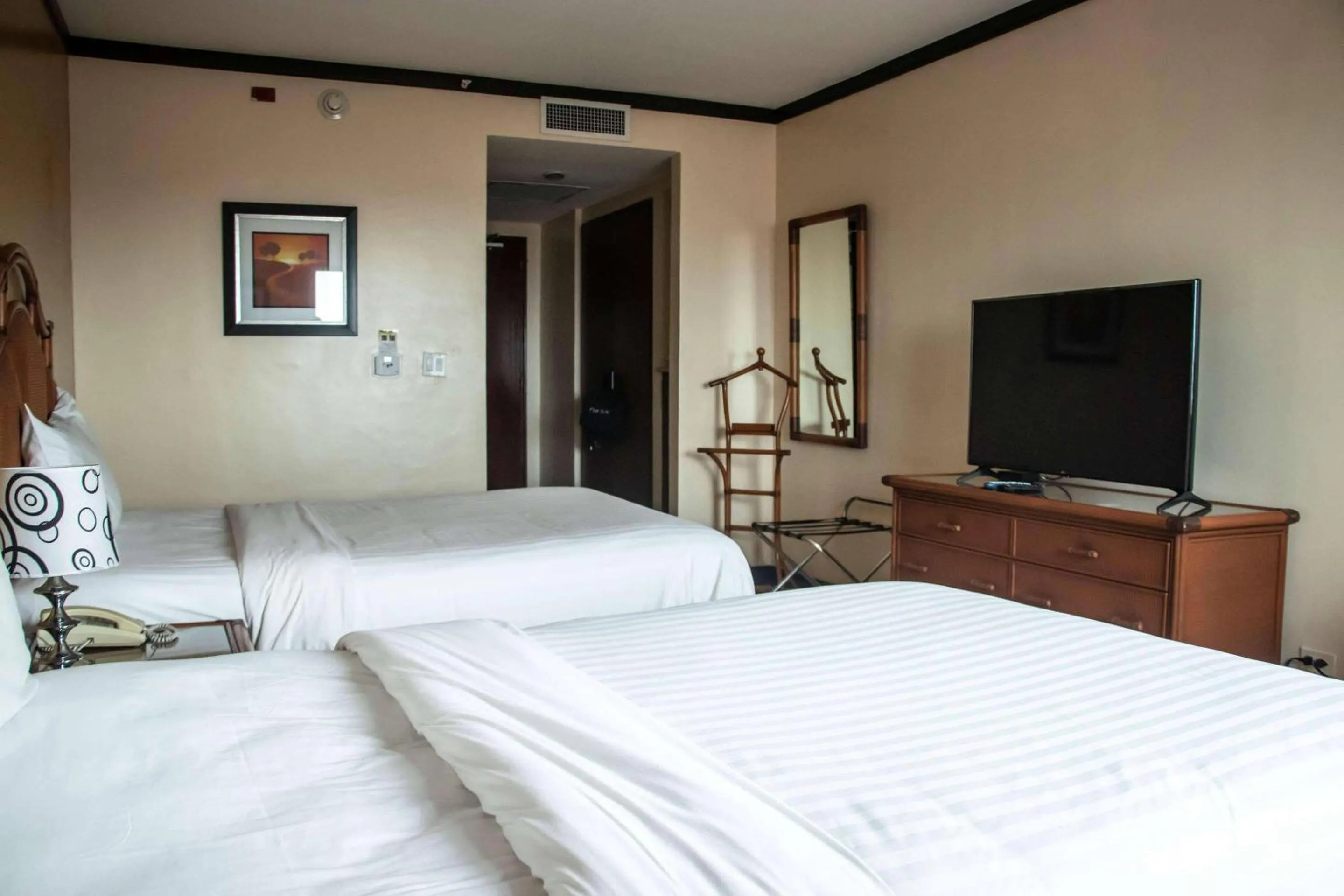 Bedroom, Bed in Radisson Colon 2,000 Hotel & Casino