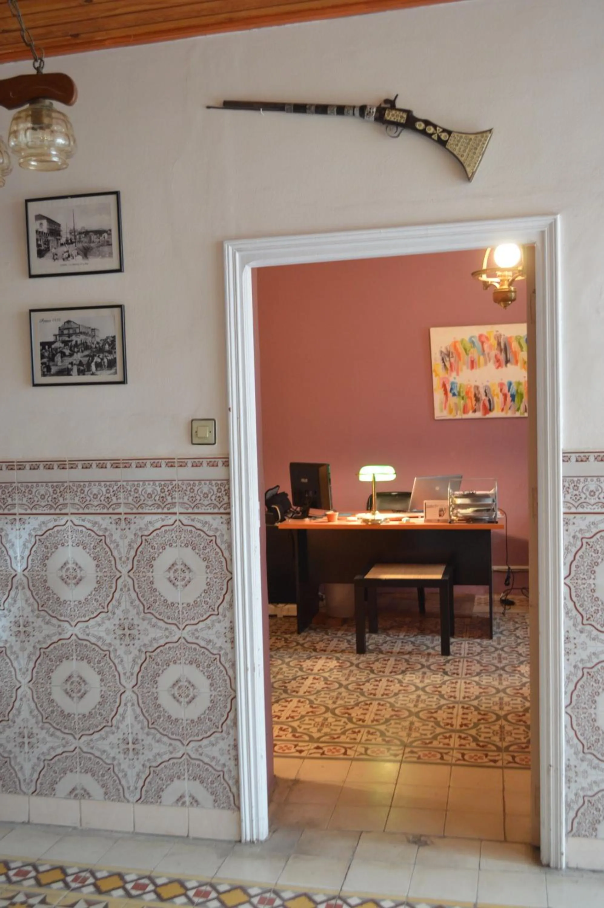 Business facilities in Dar Omar Khayam