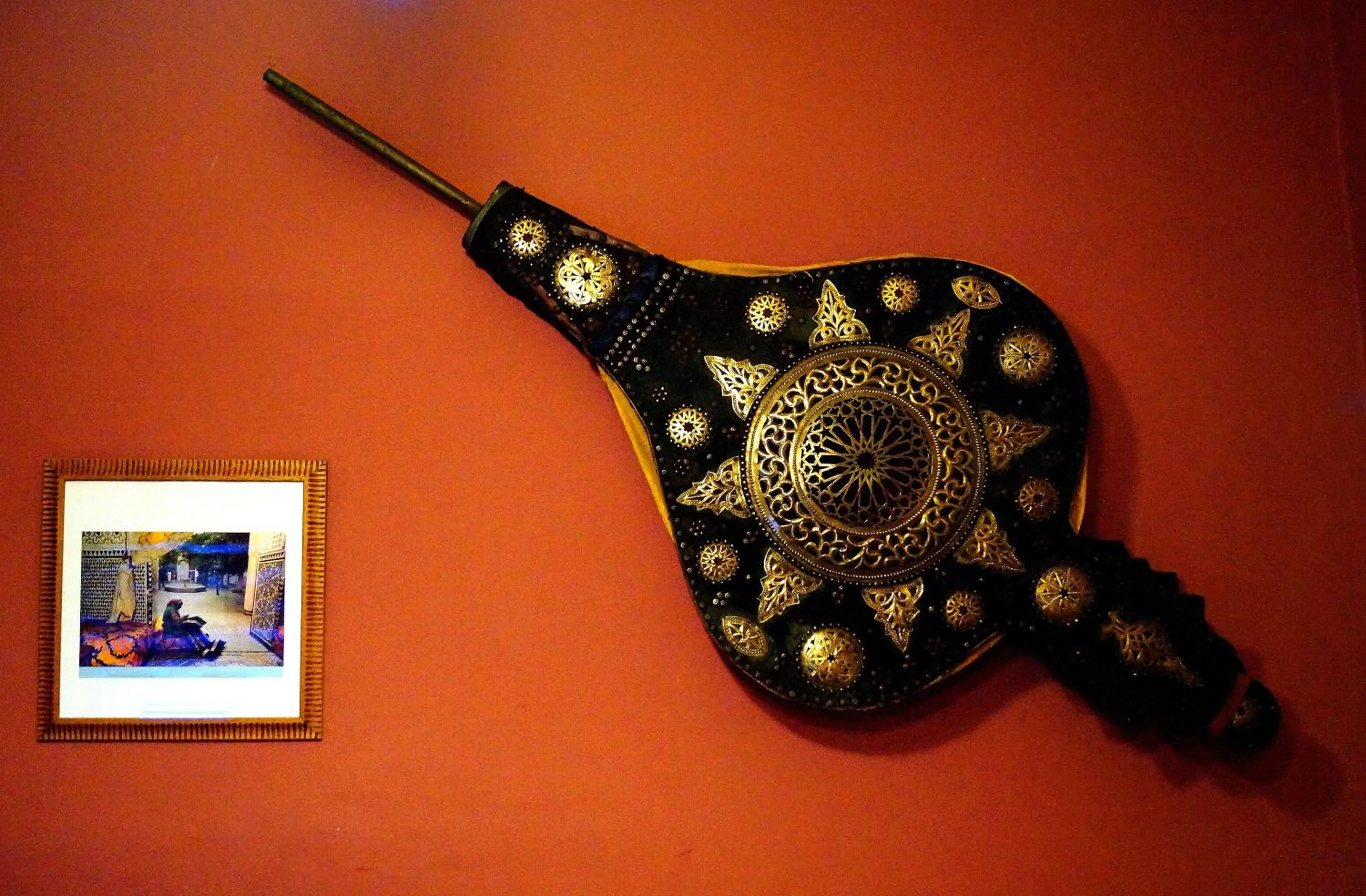 Decorative detail in Dar Omar Khayam