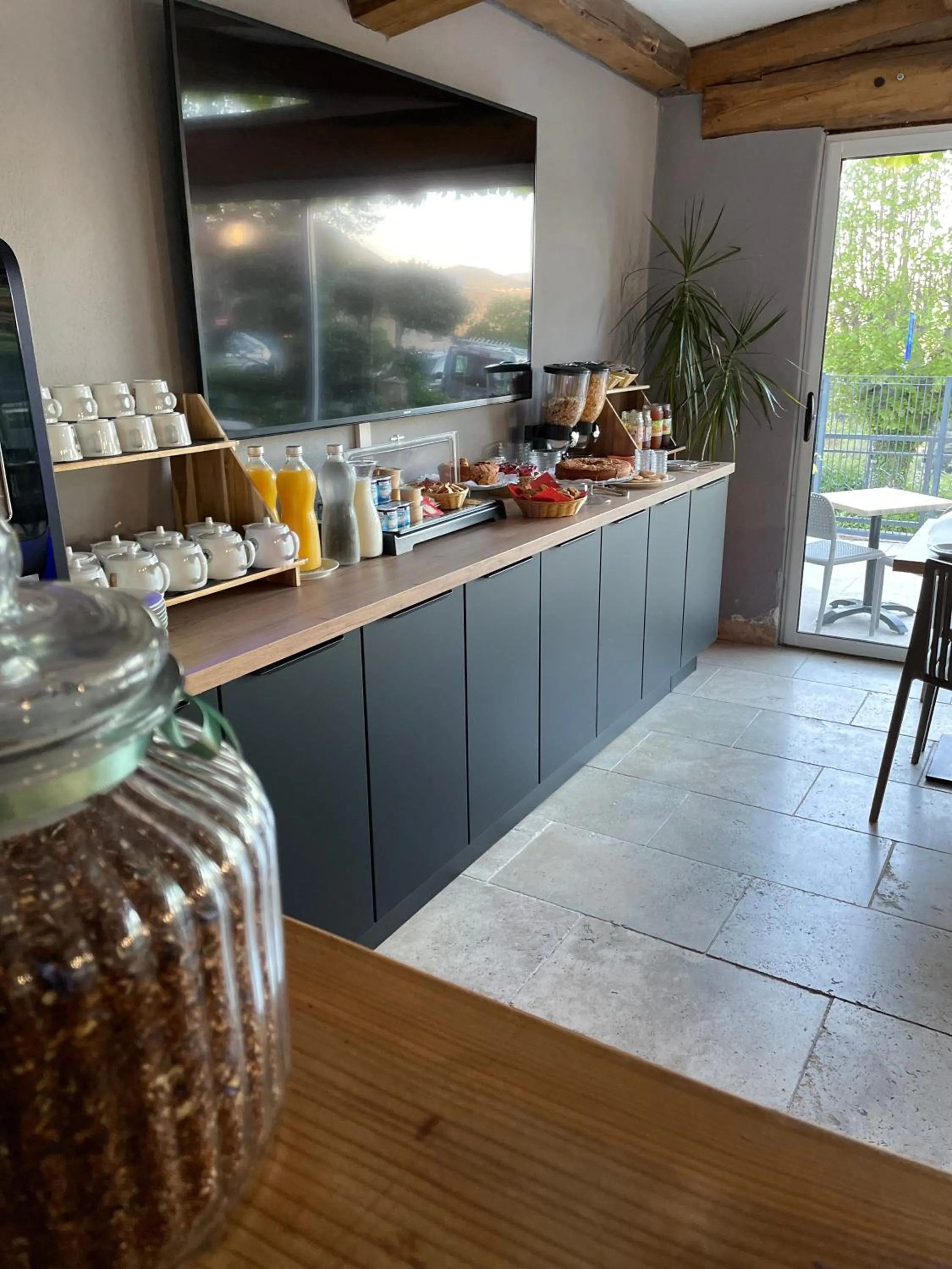 Breakfast in Hotel Clair de Lune