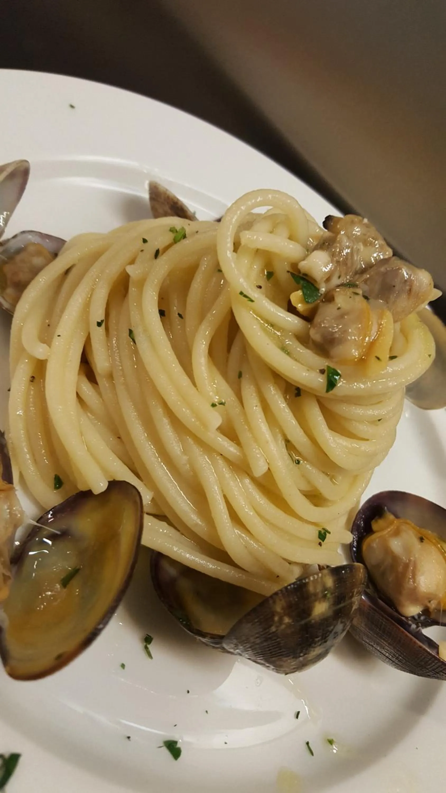 Restaurant/places to eat in B&B FISH