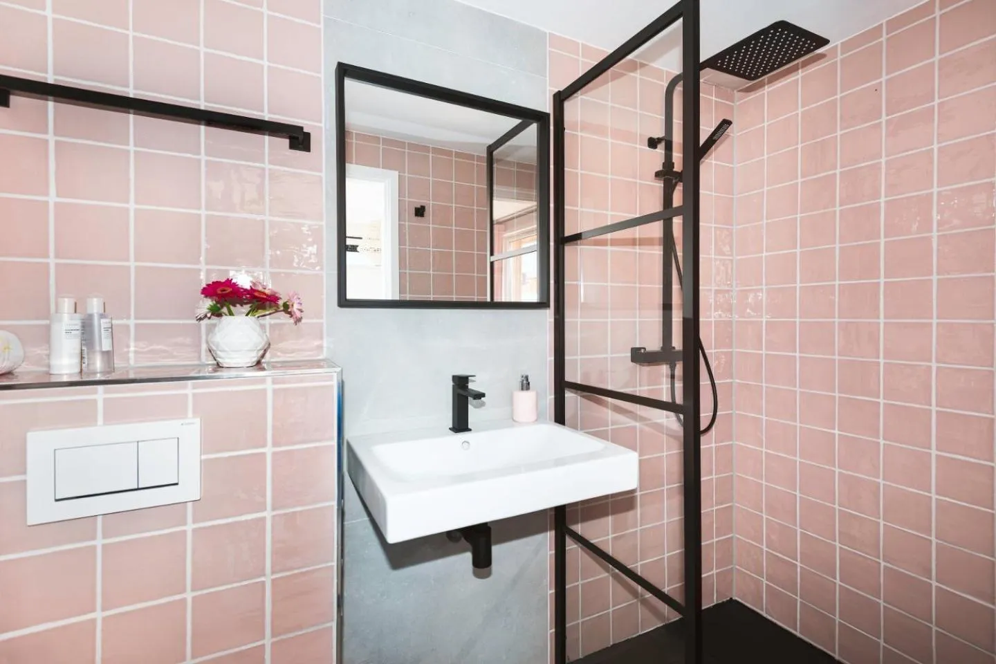 Shower in B&B Duinblick