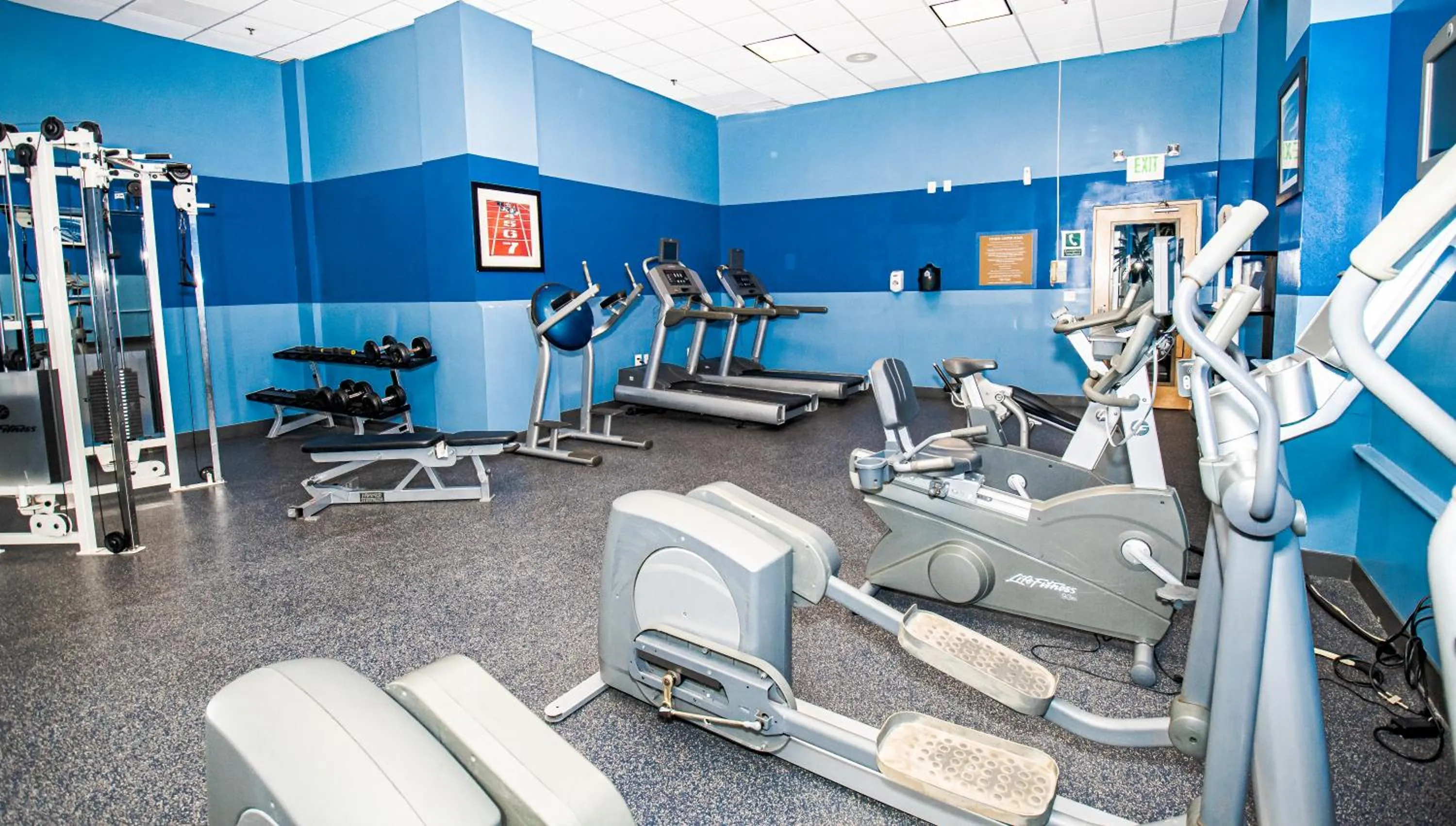 Fitness centre/facilities in Metro Points Hotel Washington North