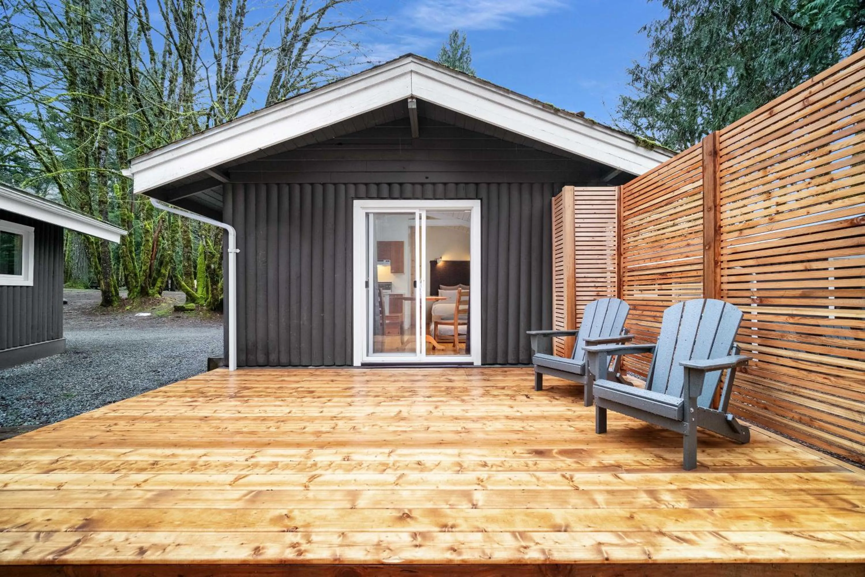 Patio in Sunwolf Riverside Cabins