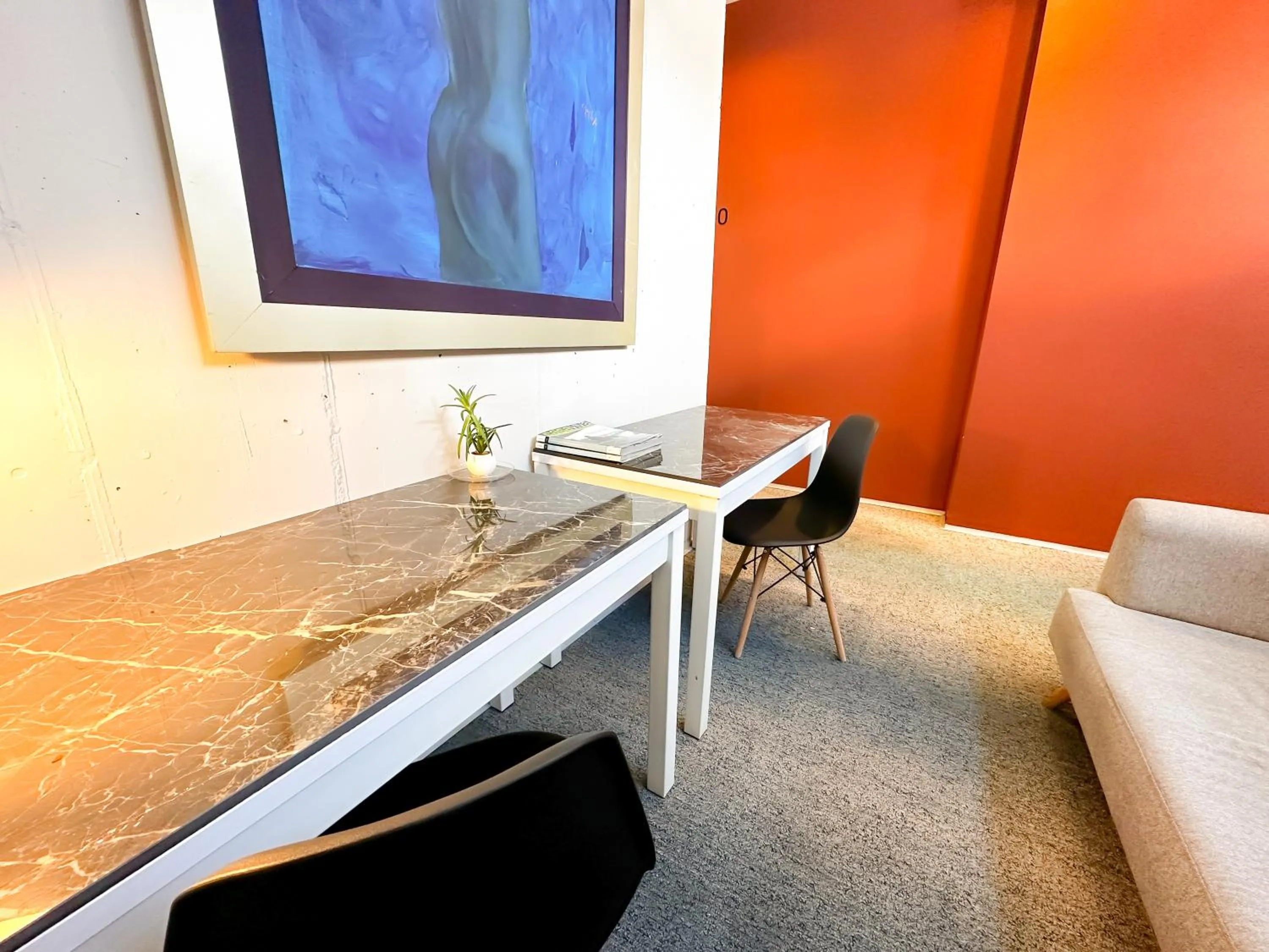 Seating area in Hotel Arena Suites Movistar Arena