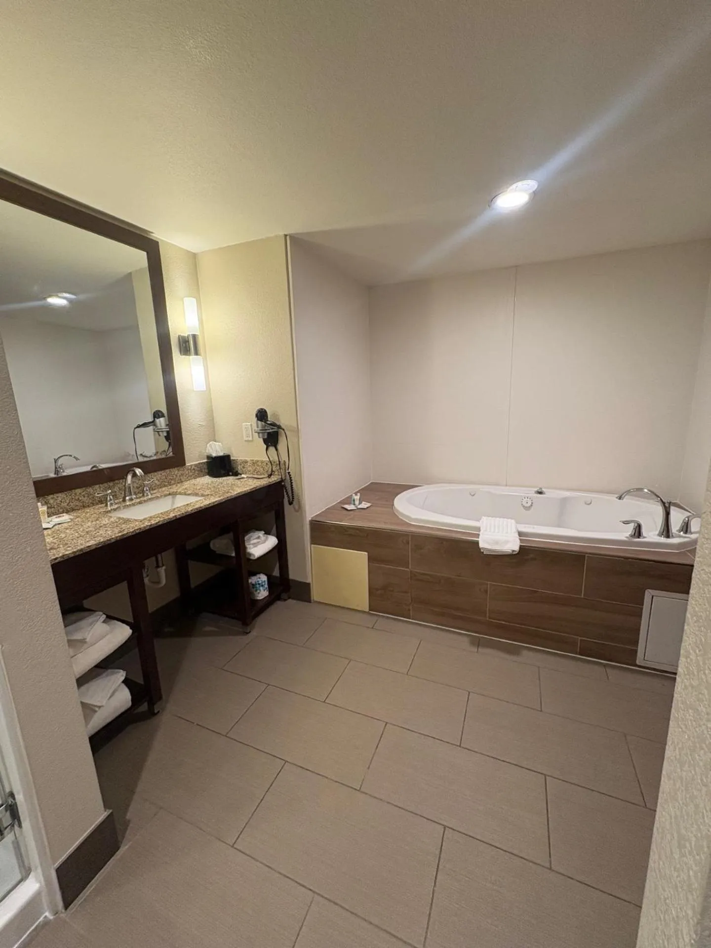 Bathroom in Comfort Suites Near Denver Downtown