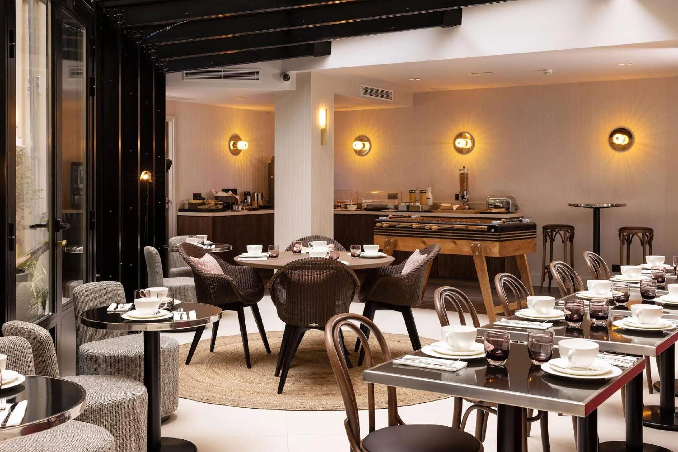 Breakfast in Hôtel Moderniste