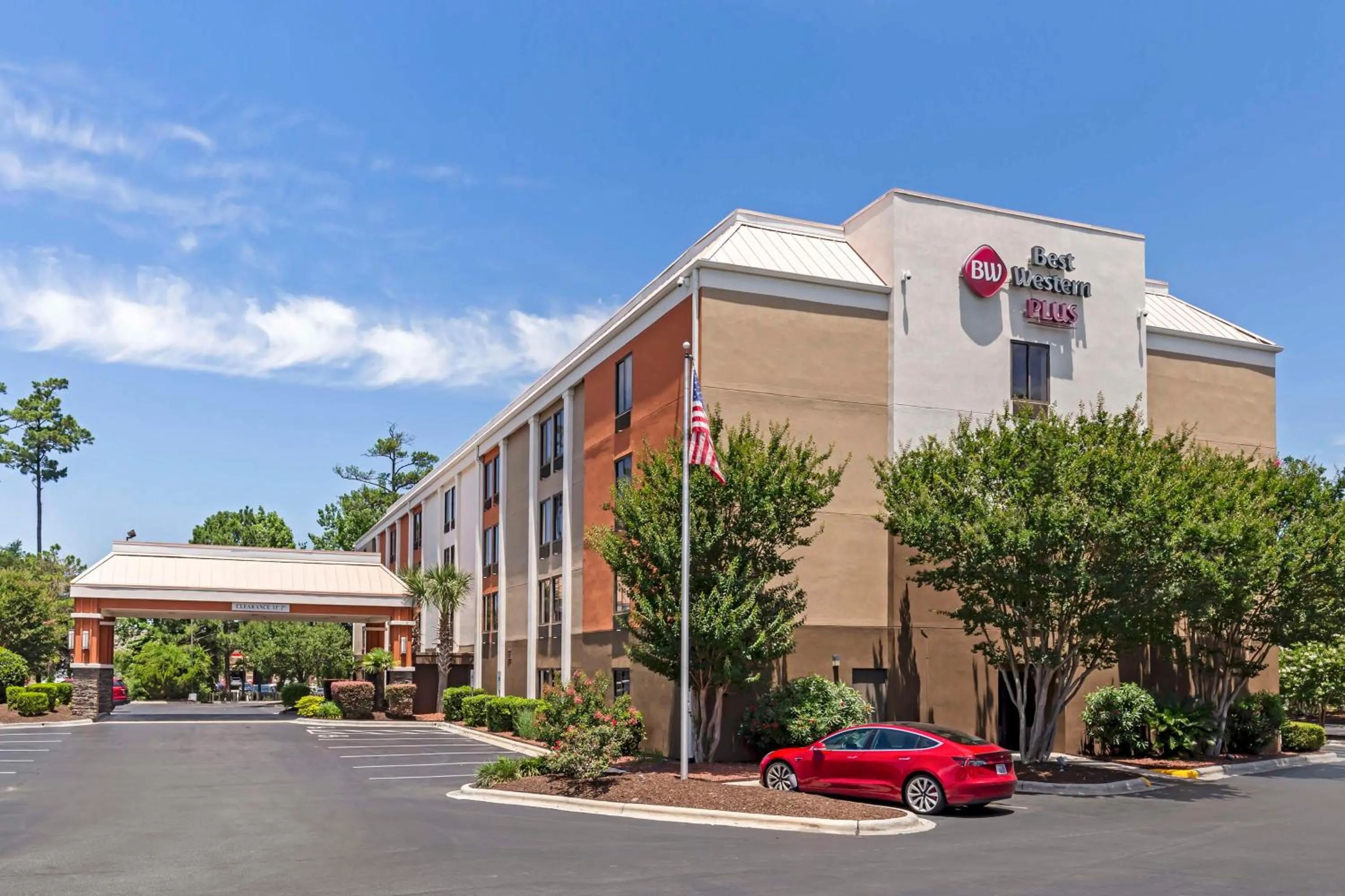 Property building in Best Western Plus Wilmington / Wrightsville Beach