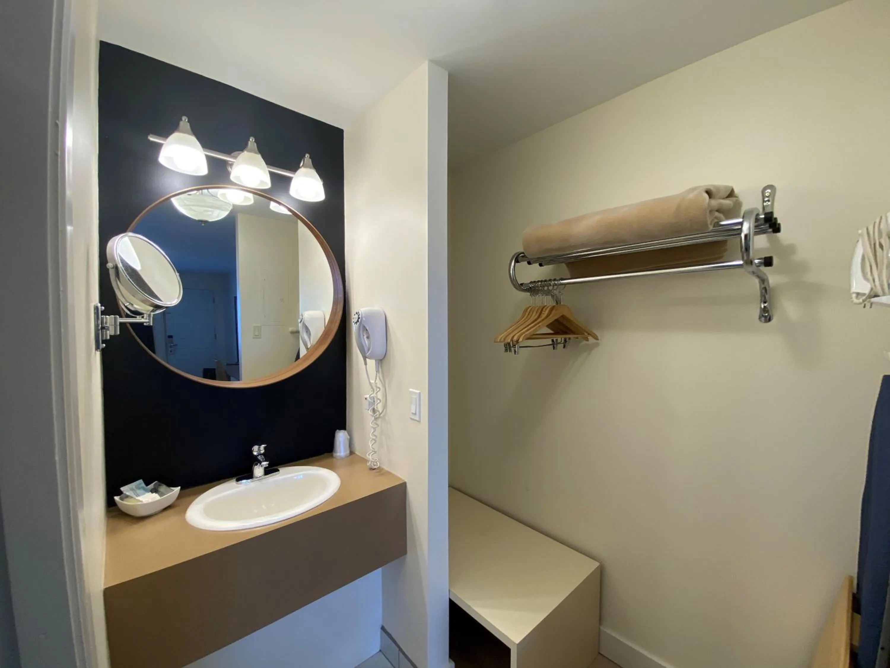 Bathroom in Hôtel Centre-Ville