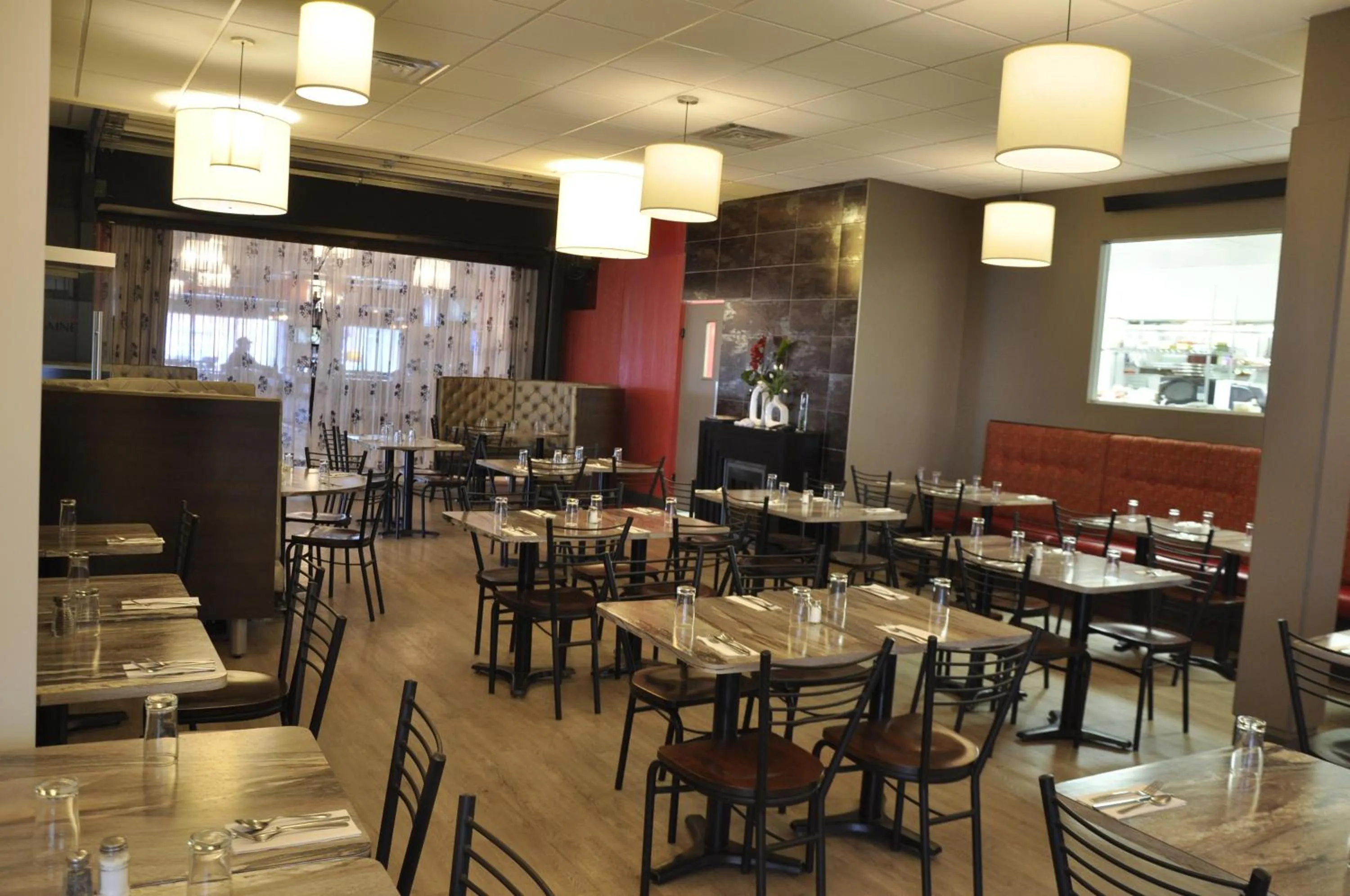 Restaurant/places to eat in Hôtel Centre-Ville