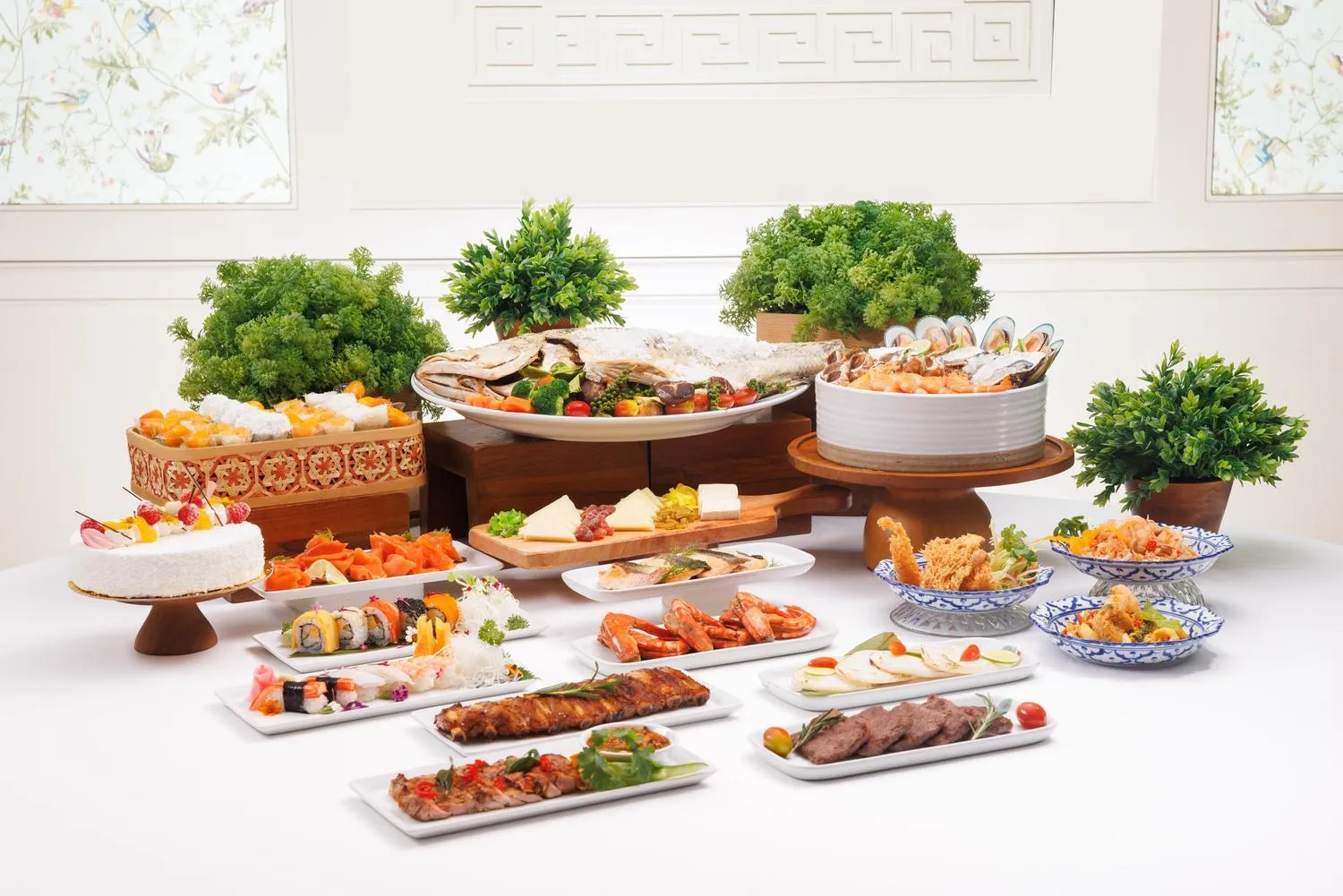 Restaurant/places to eat in Holiday Inn Bangkok by IHG