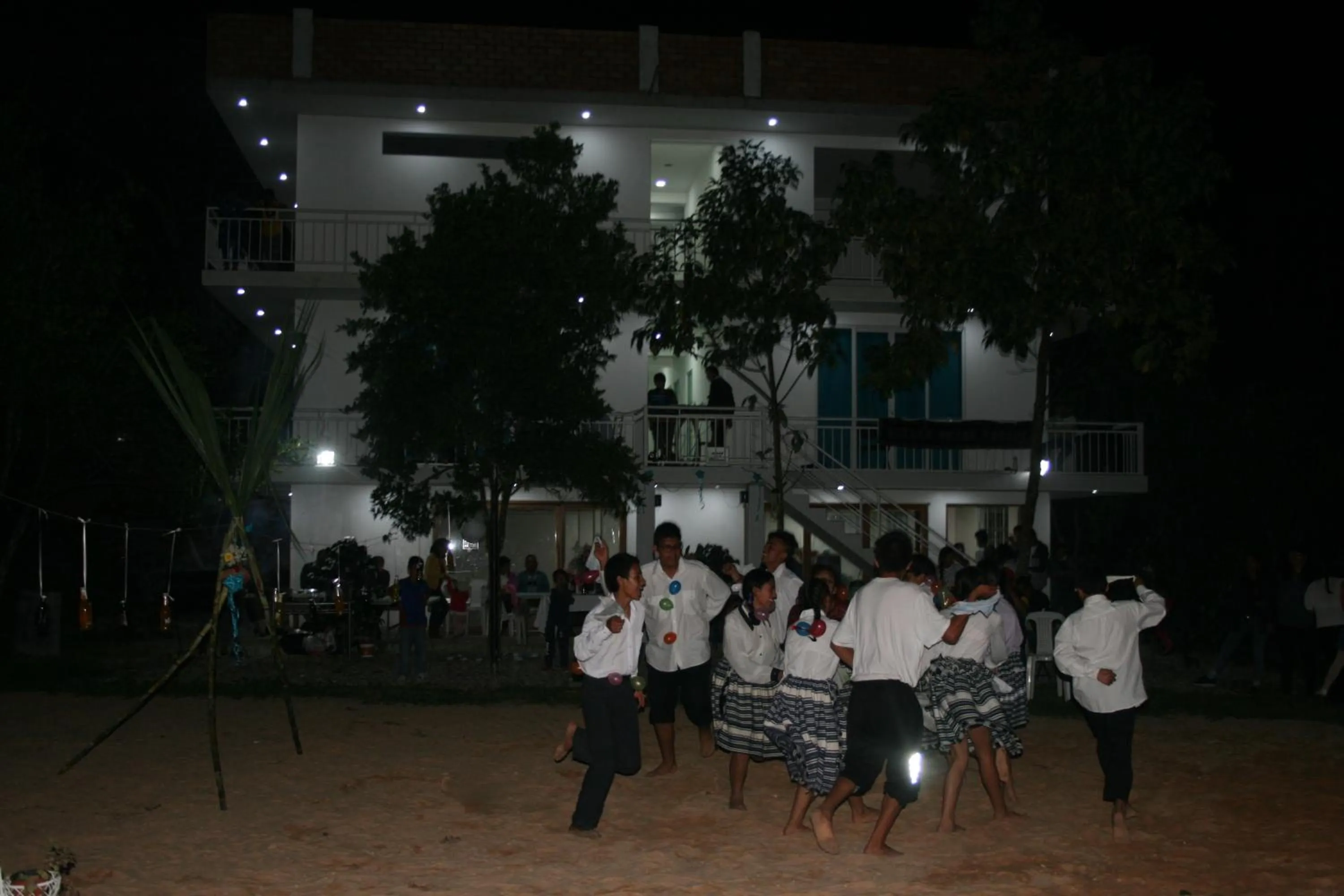 Evening entertainment in Zoila's Suite Escape