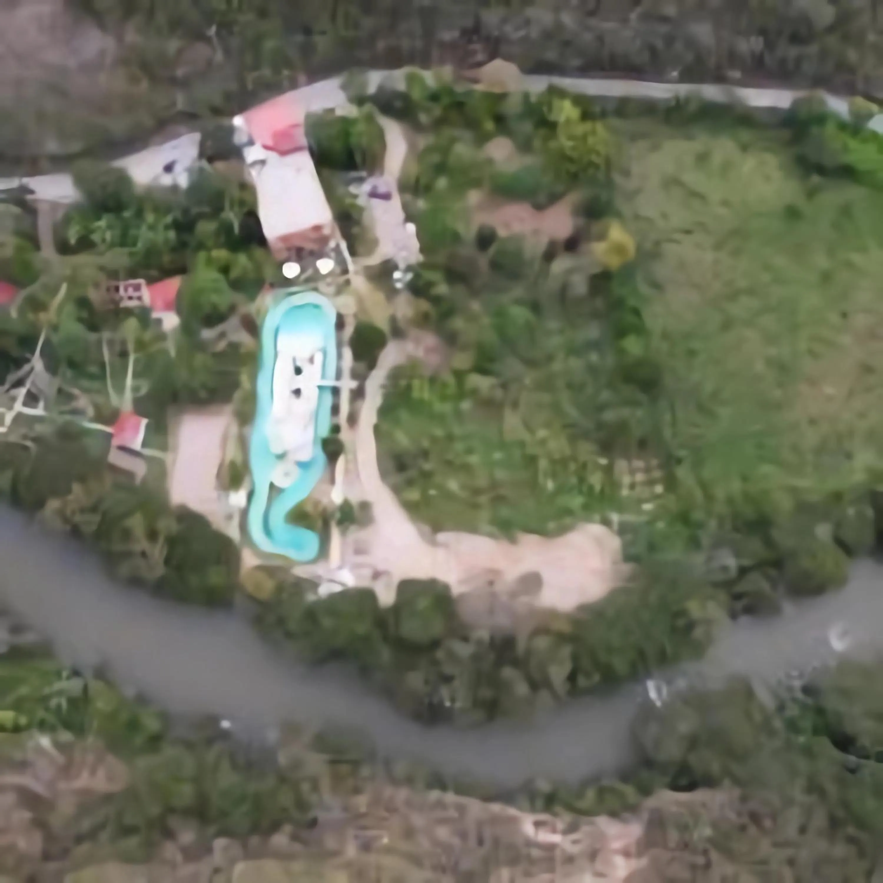 Property building in Zoila's Suite Escape